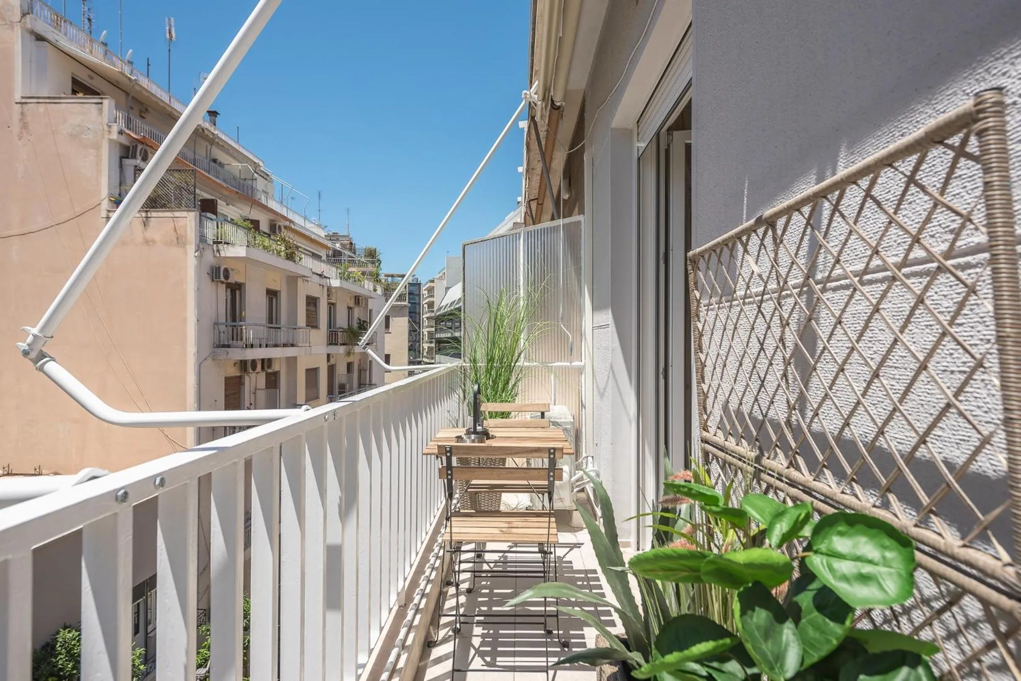 Balcony/Terrace in City Suite by Cloudkeys