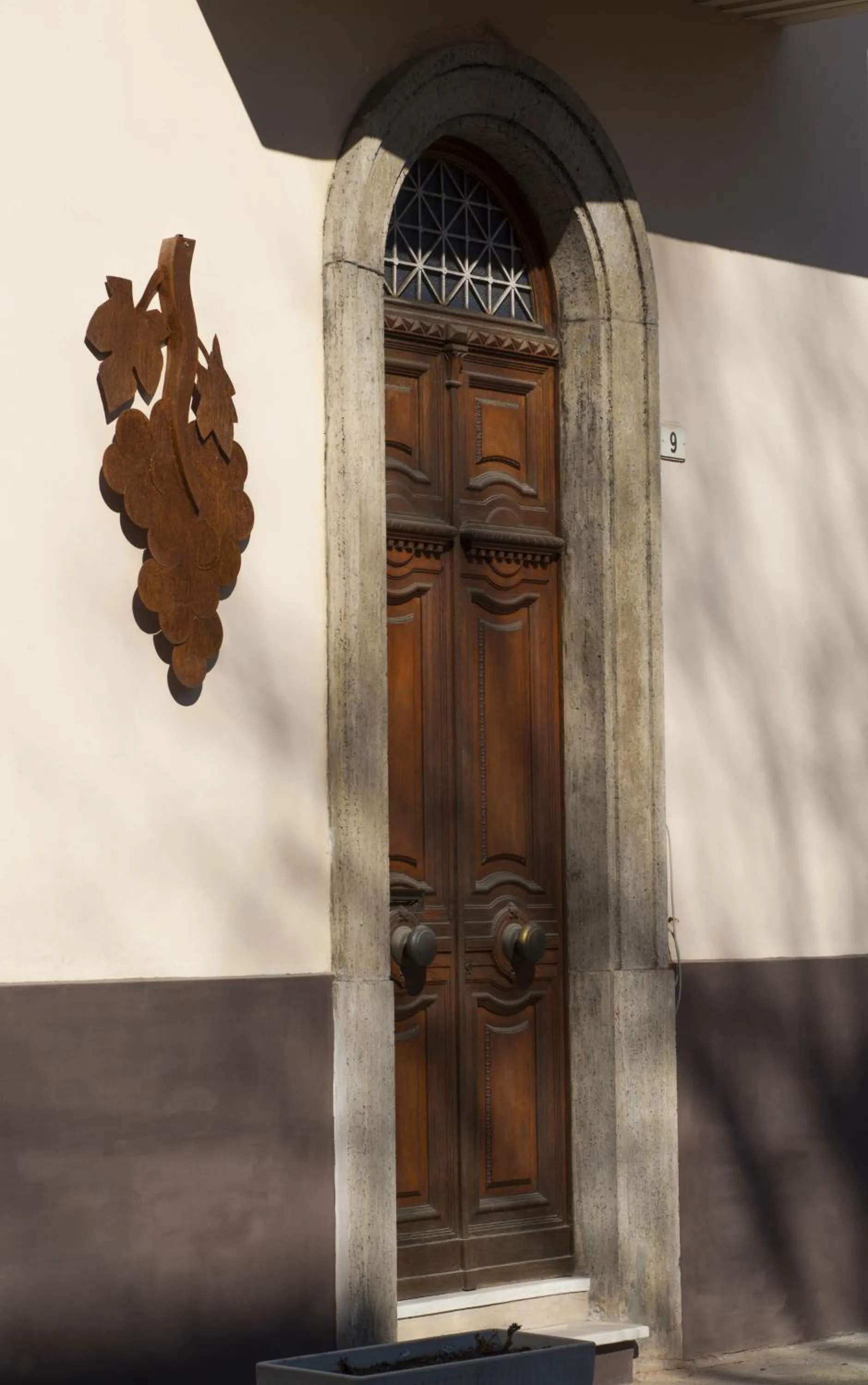 Facade/entrance in La Pajassa