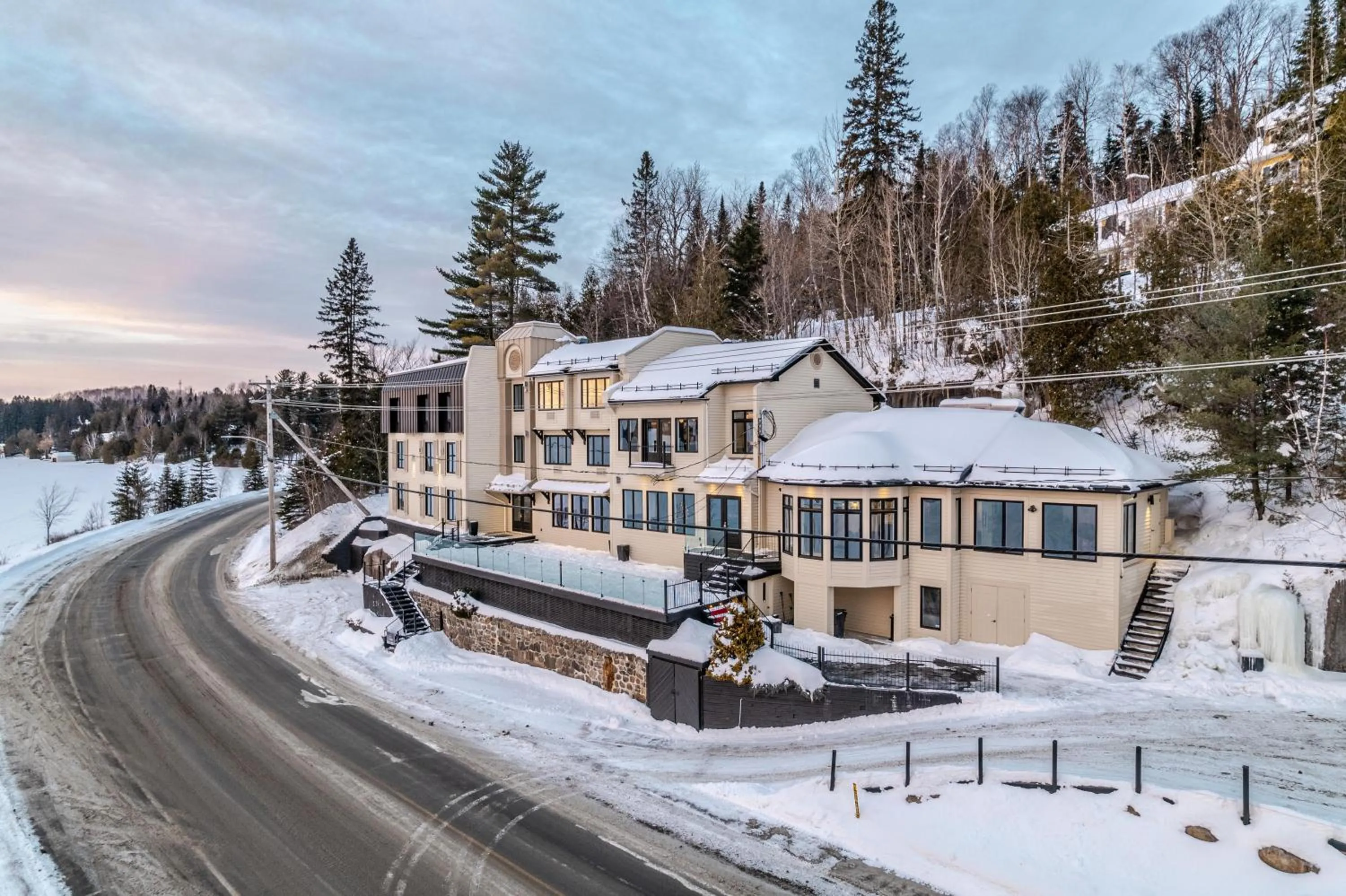 Property building in Auberge du Lac des Sables