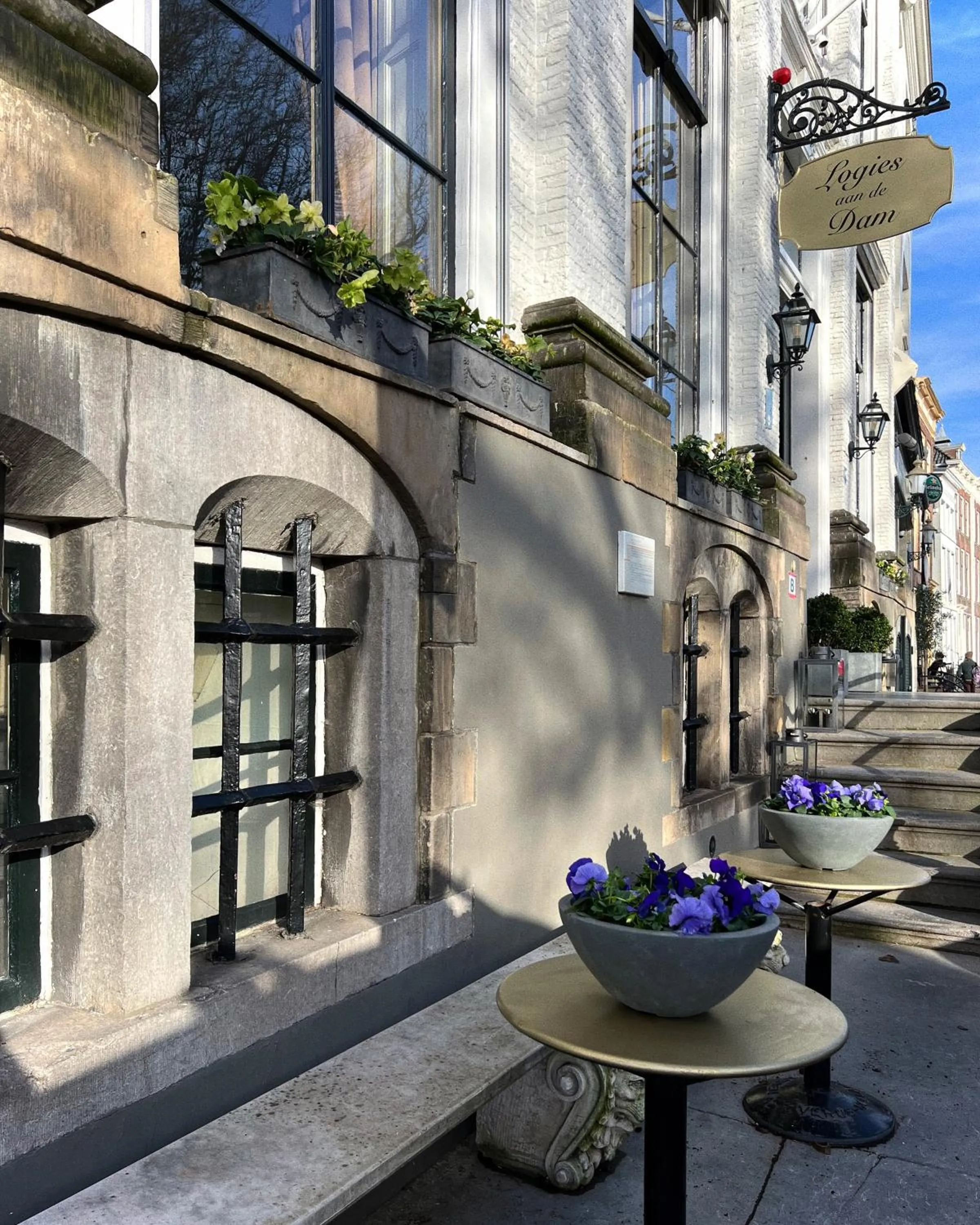 Seating area in Logies aan de Dam