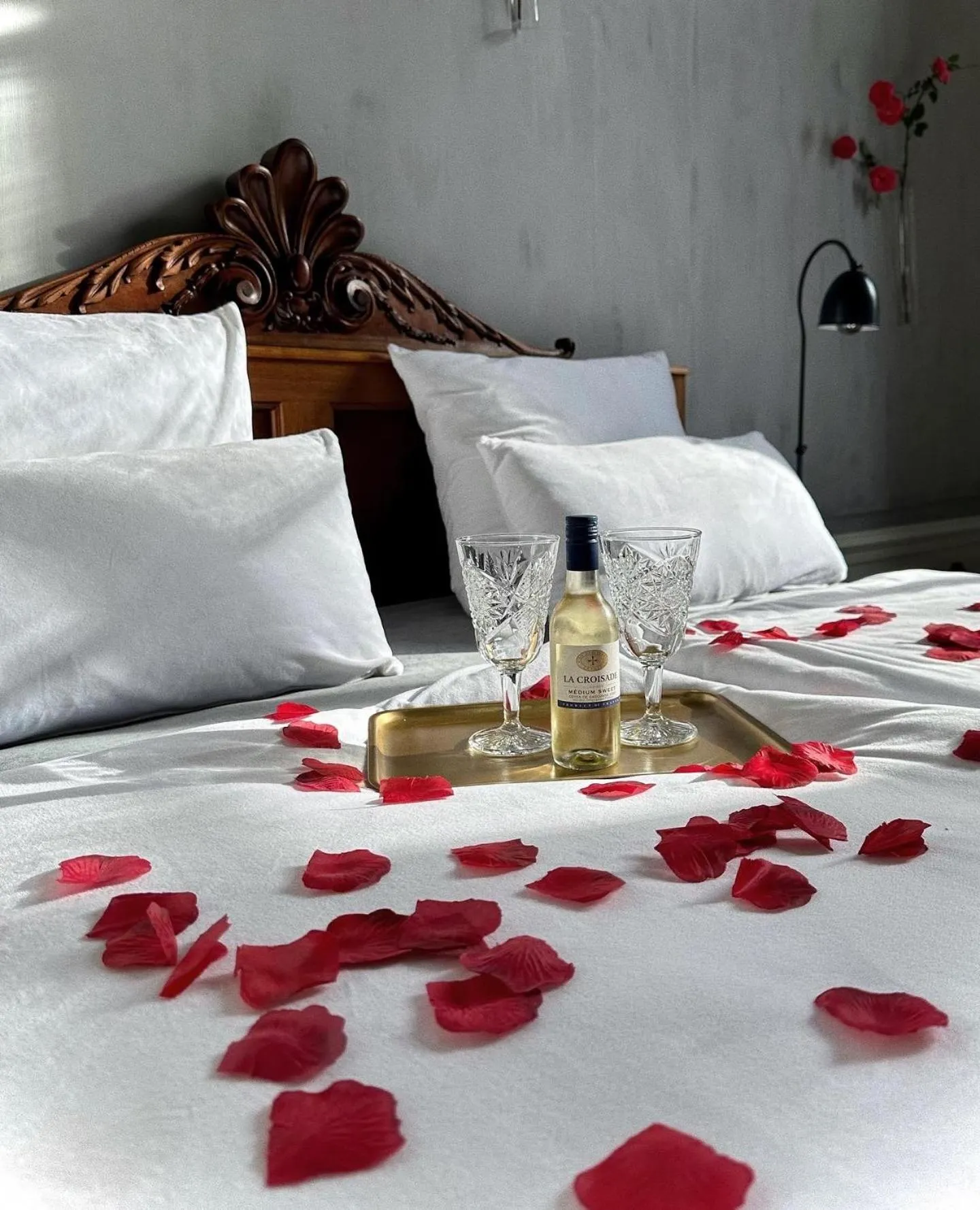 Bed in Logies aan de Dam