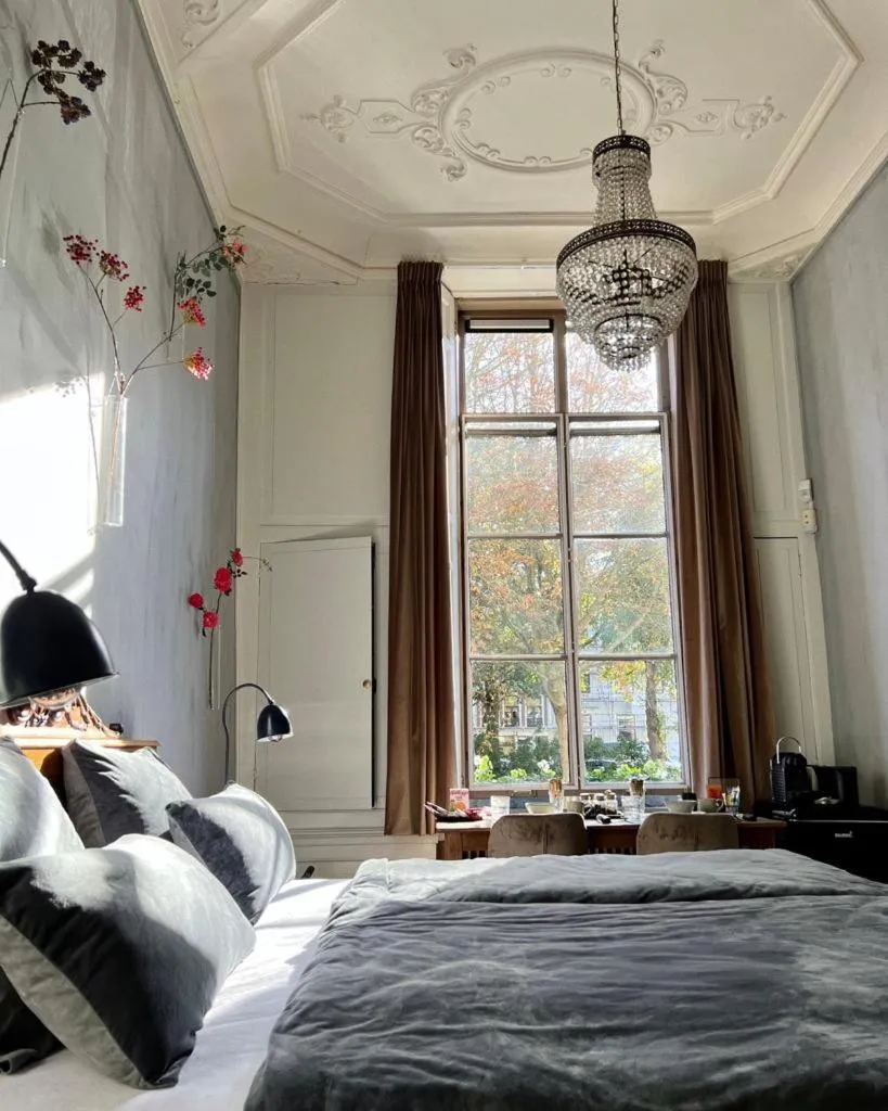 City view in Logies aan de Dam