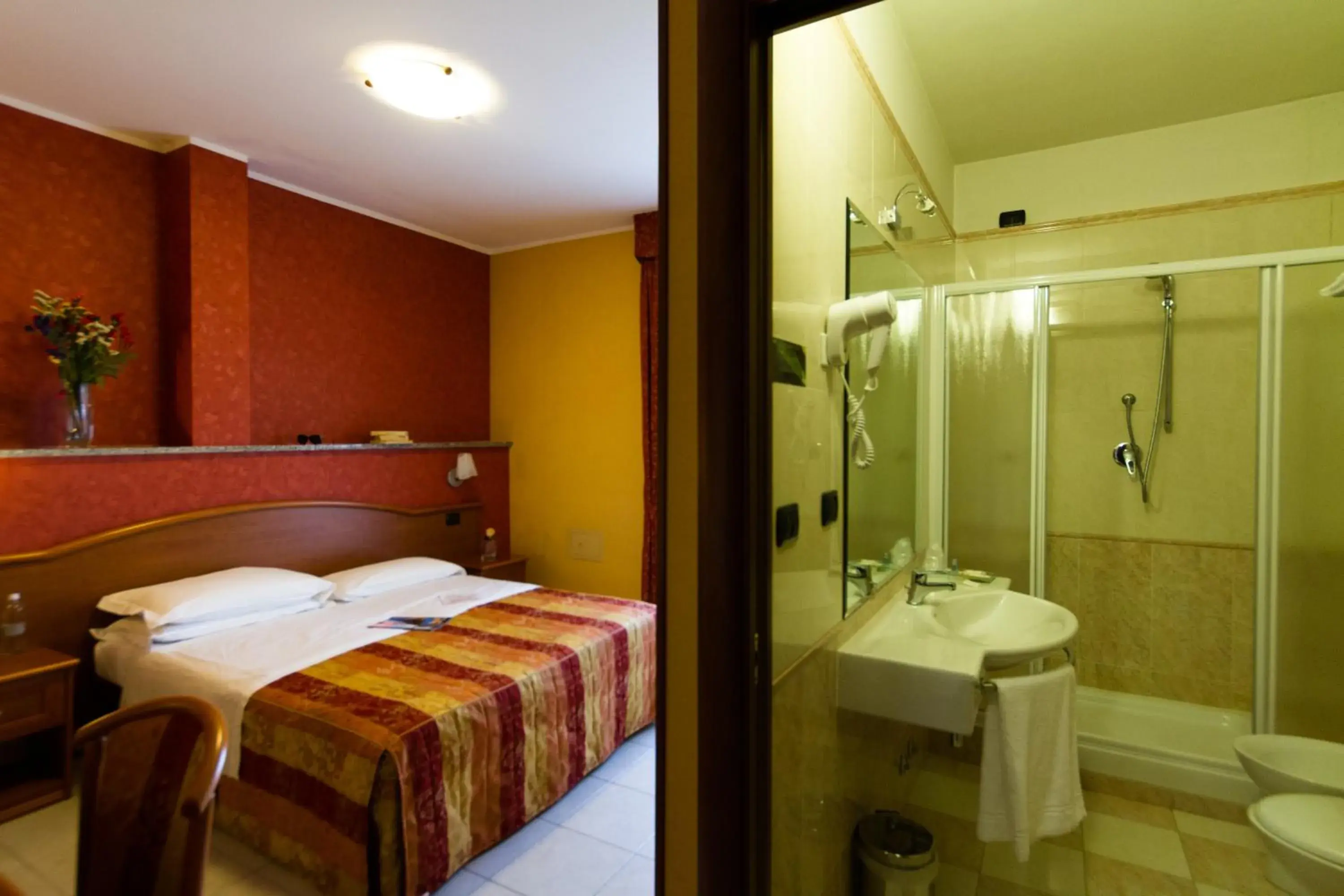 Standard Double Room in Vald Hotel Standard Double Room in Vald Hotel