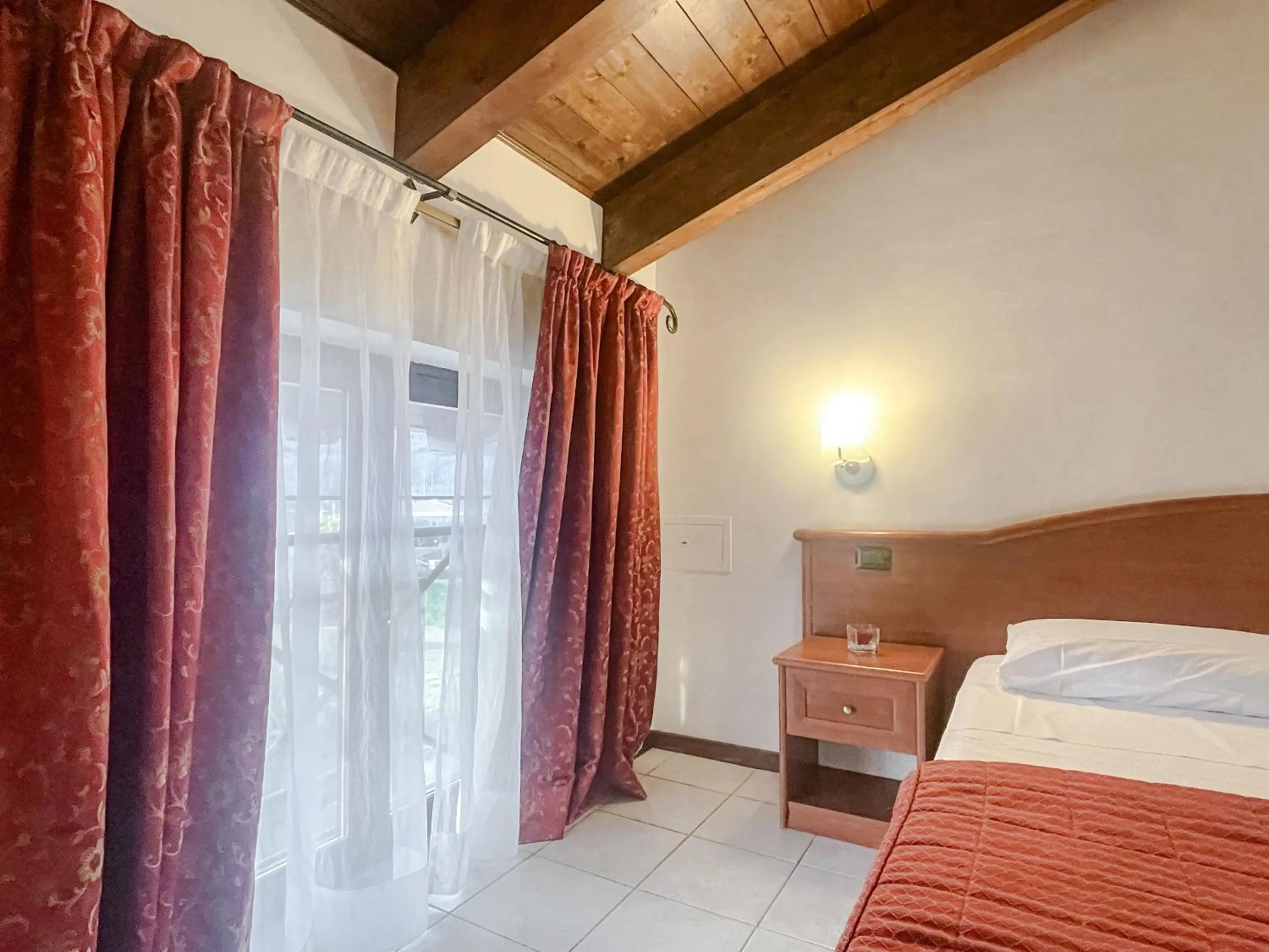 Bedroom, Bed in Vald Hotel