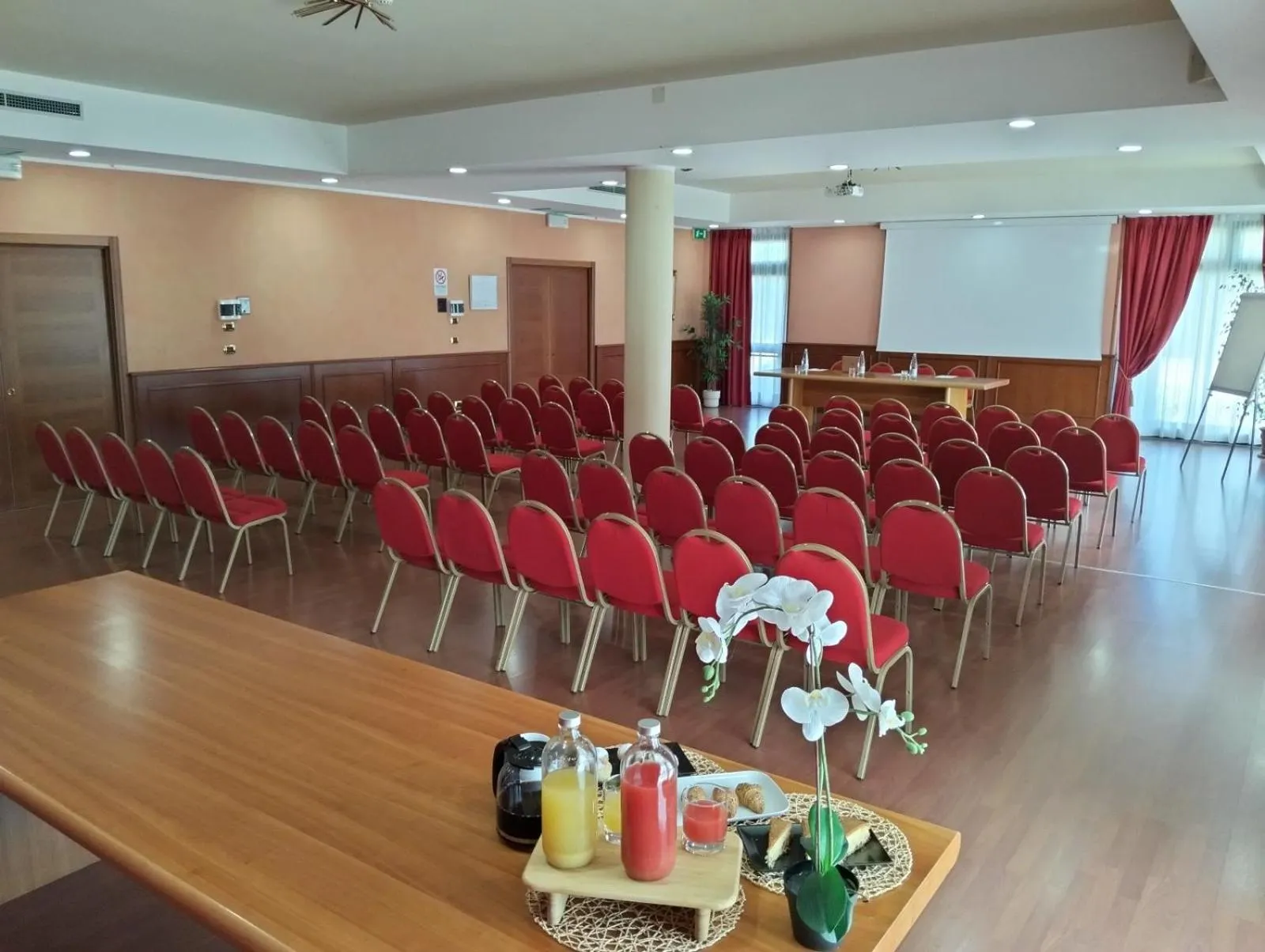 Meeting/conference room in Vald Hotel