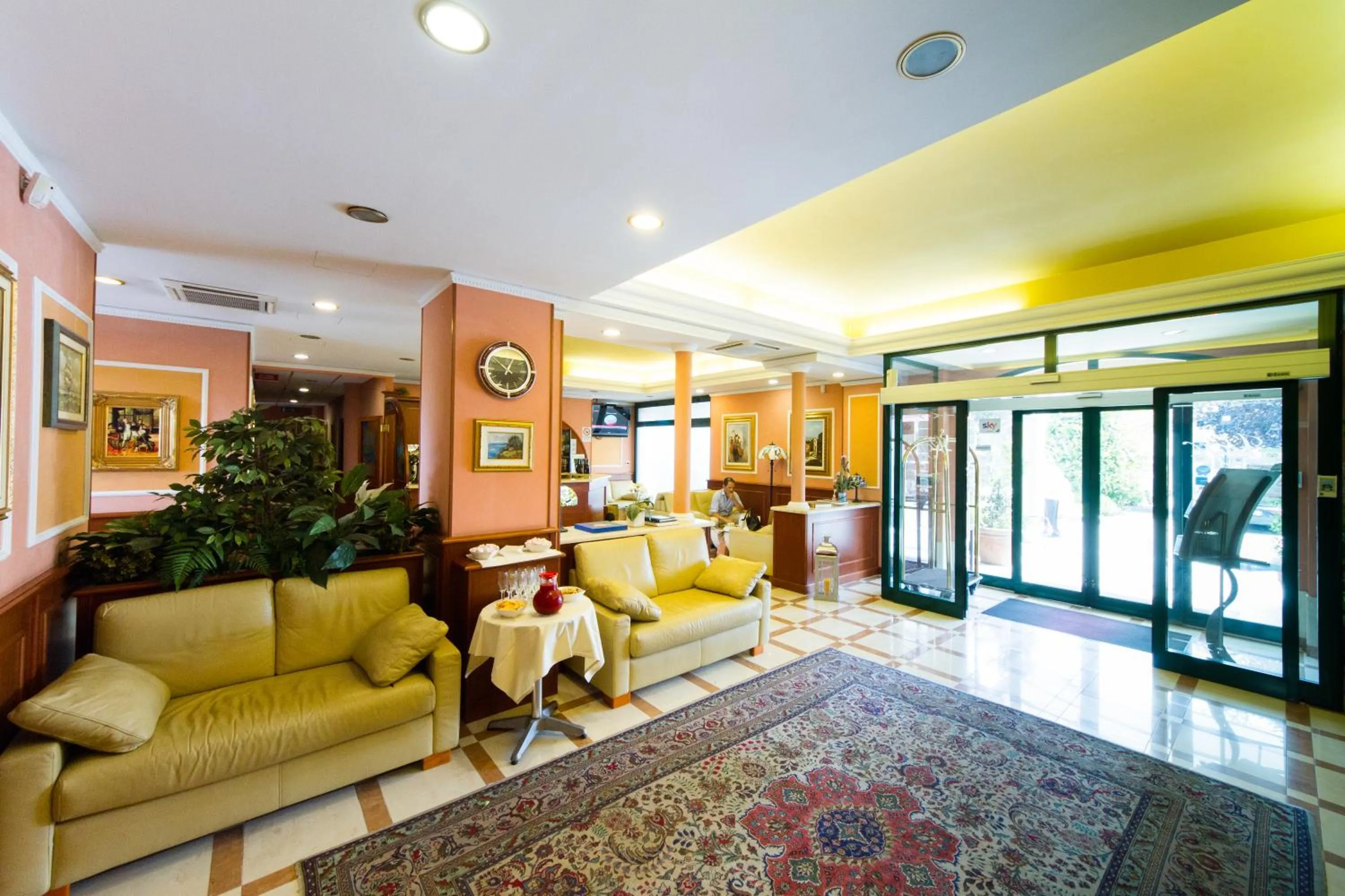 Lobby or reception in Vald Hotel