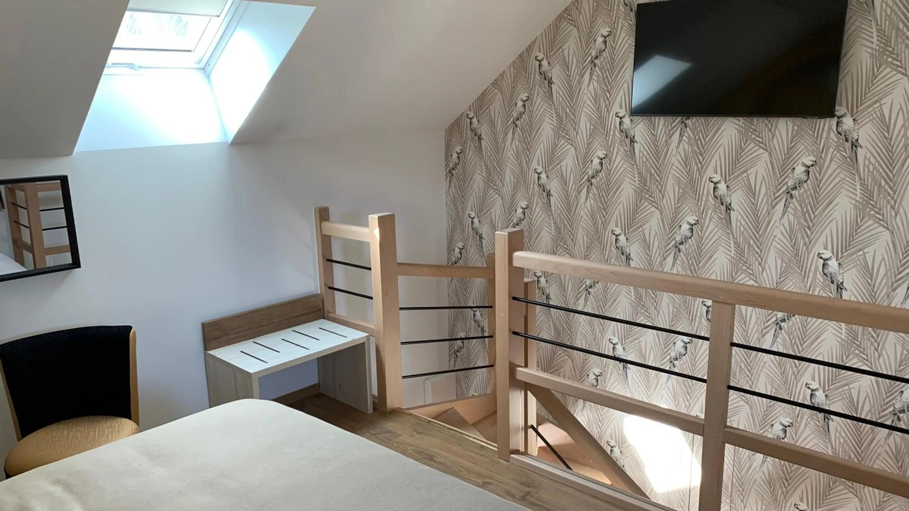 Bed in L'Hostellerie d'Acquigny