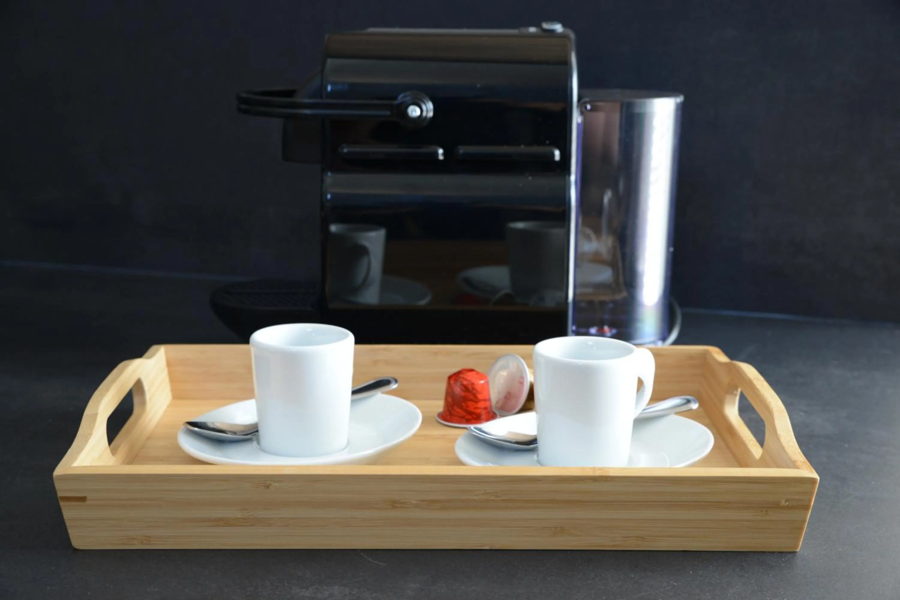 Coffee/tea facilities in L'Hostellerie d'Acquigny