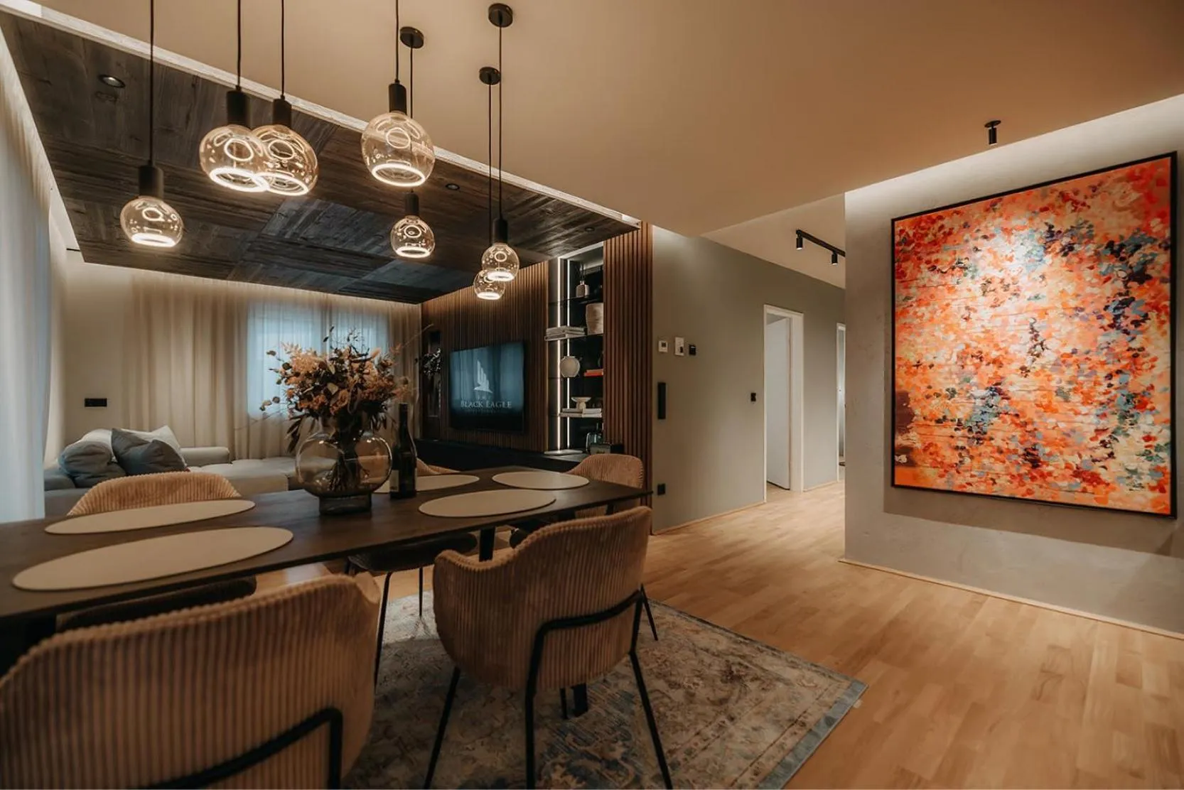 TV and multimedia in The Black Eagle Luxury Appartements