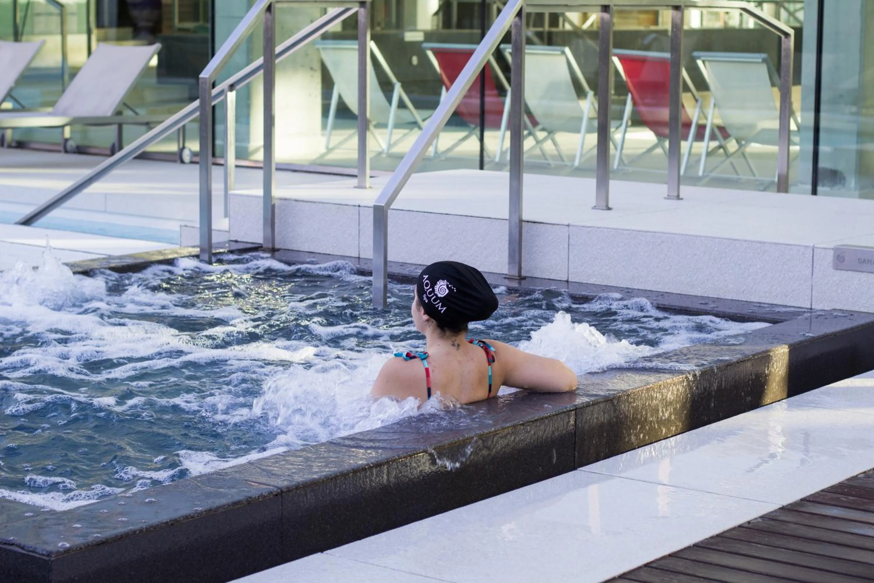 Hot Tub in Oassium Hotel - Adults Only