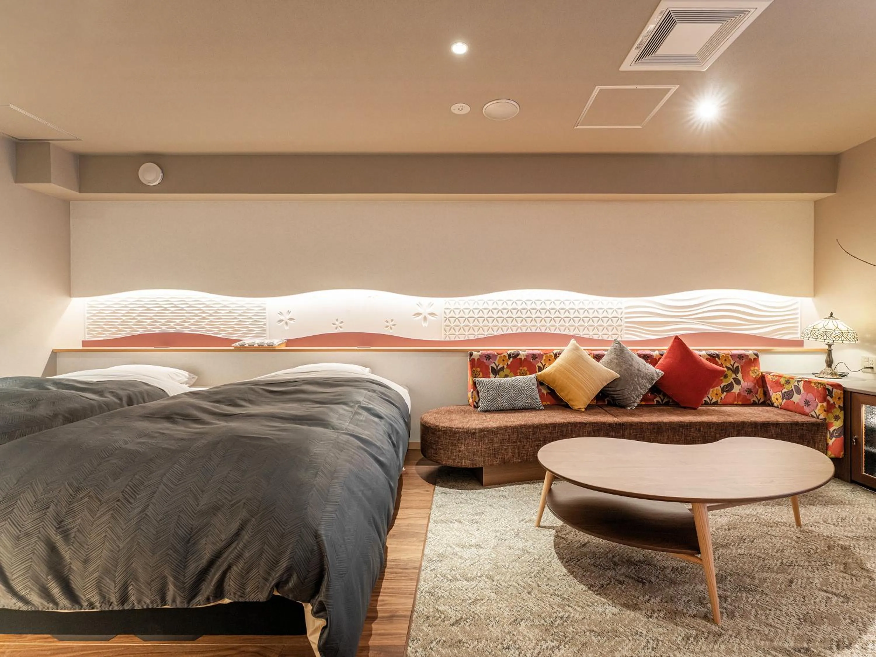 Living room, Bed in Omori