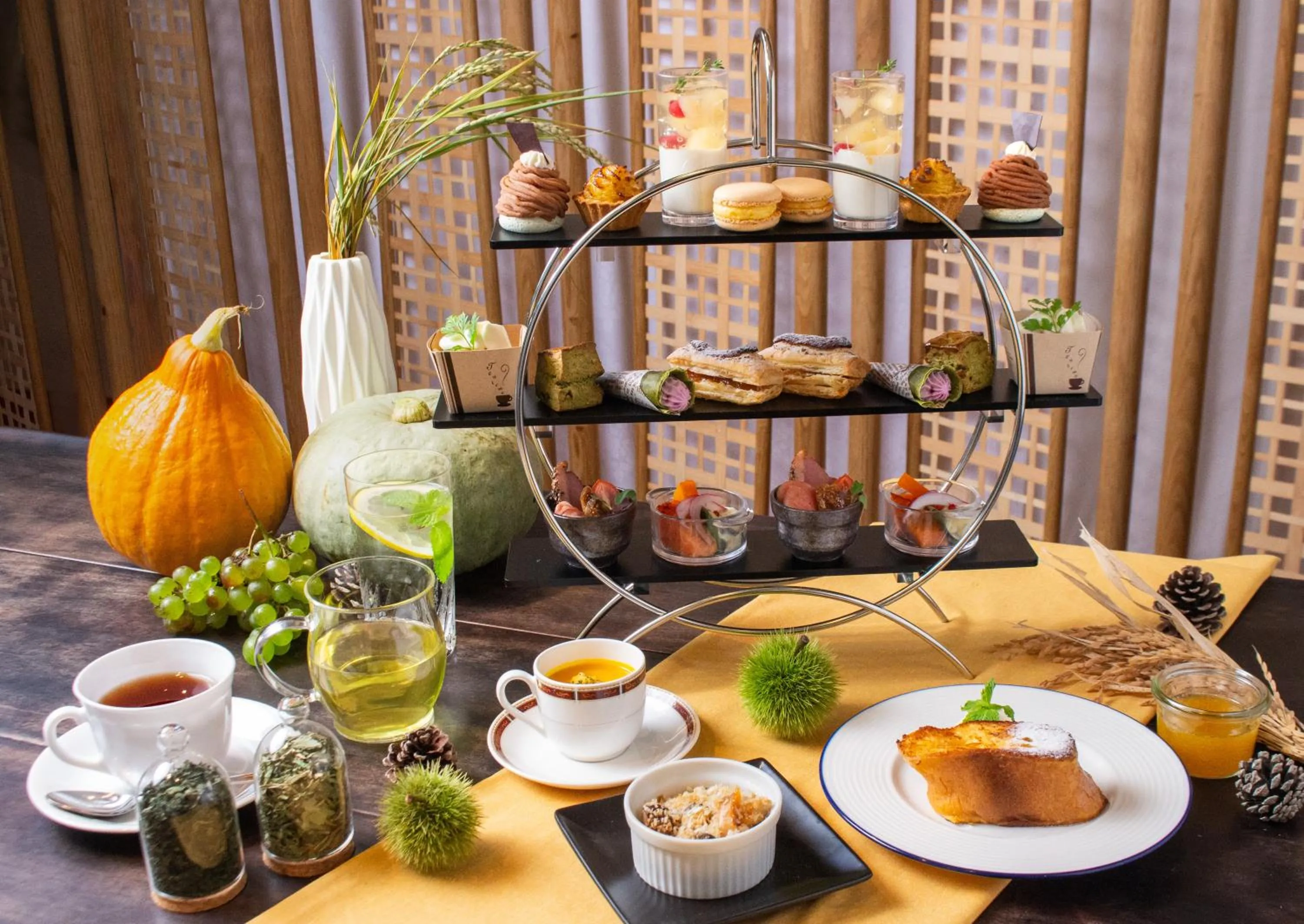 Restaurant/places to eat in Hotel Continental Fuchu