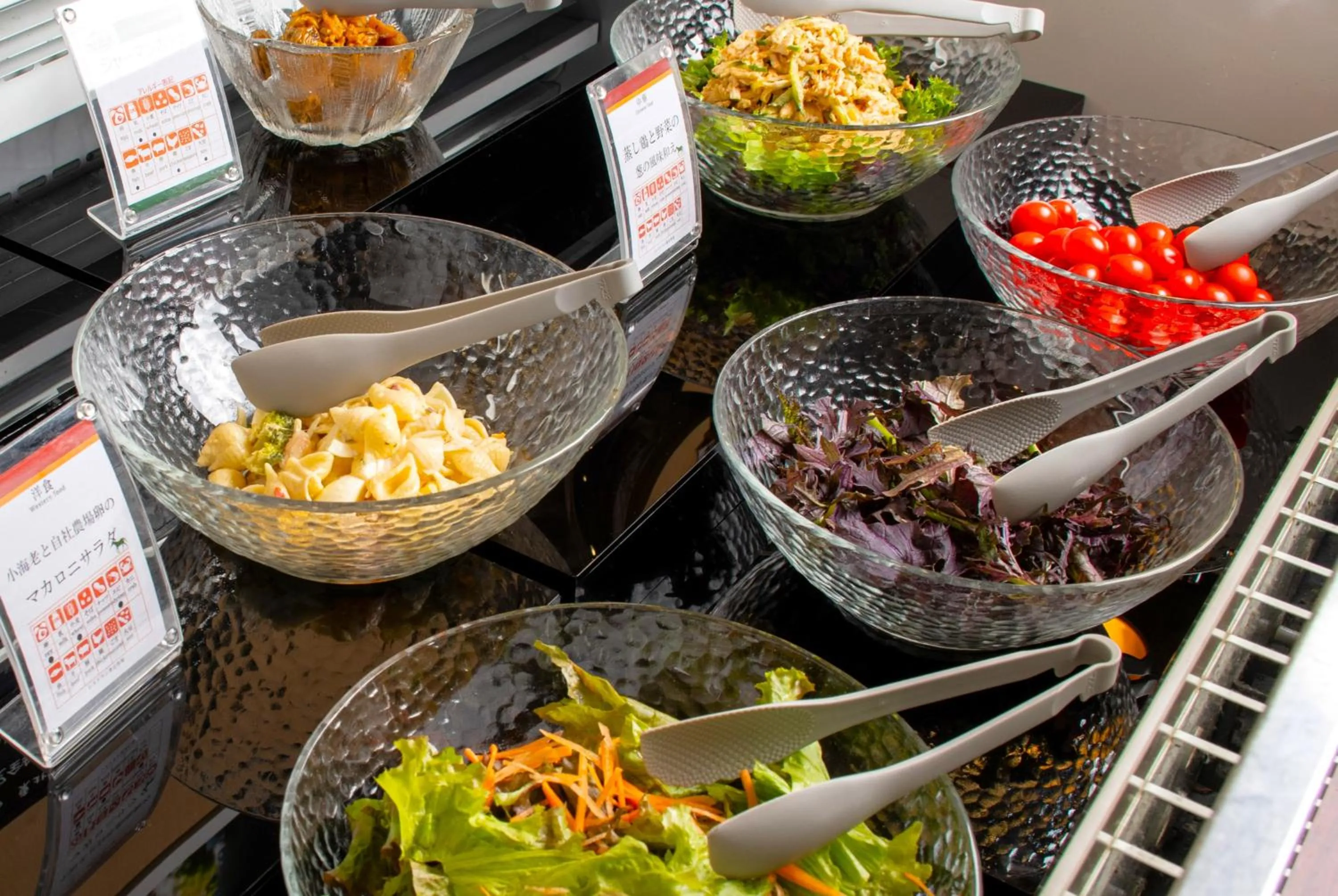 Restaurant/places to eat in Hotel Continental Fuchu