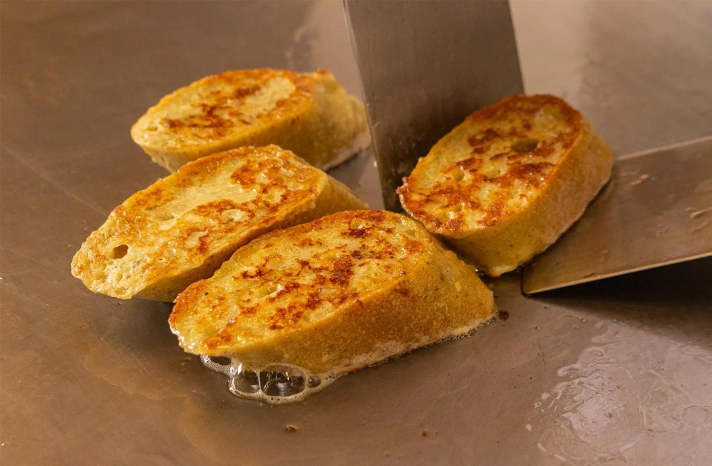 Restaurant/places to eat in Hotel Continental Fuchu