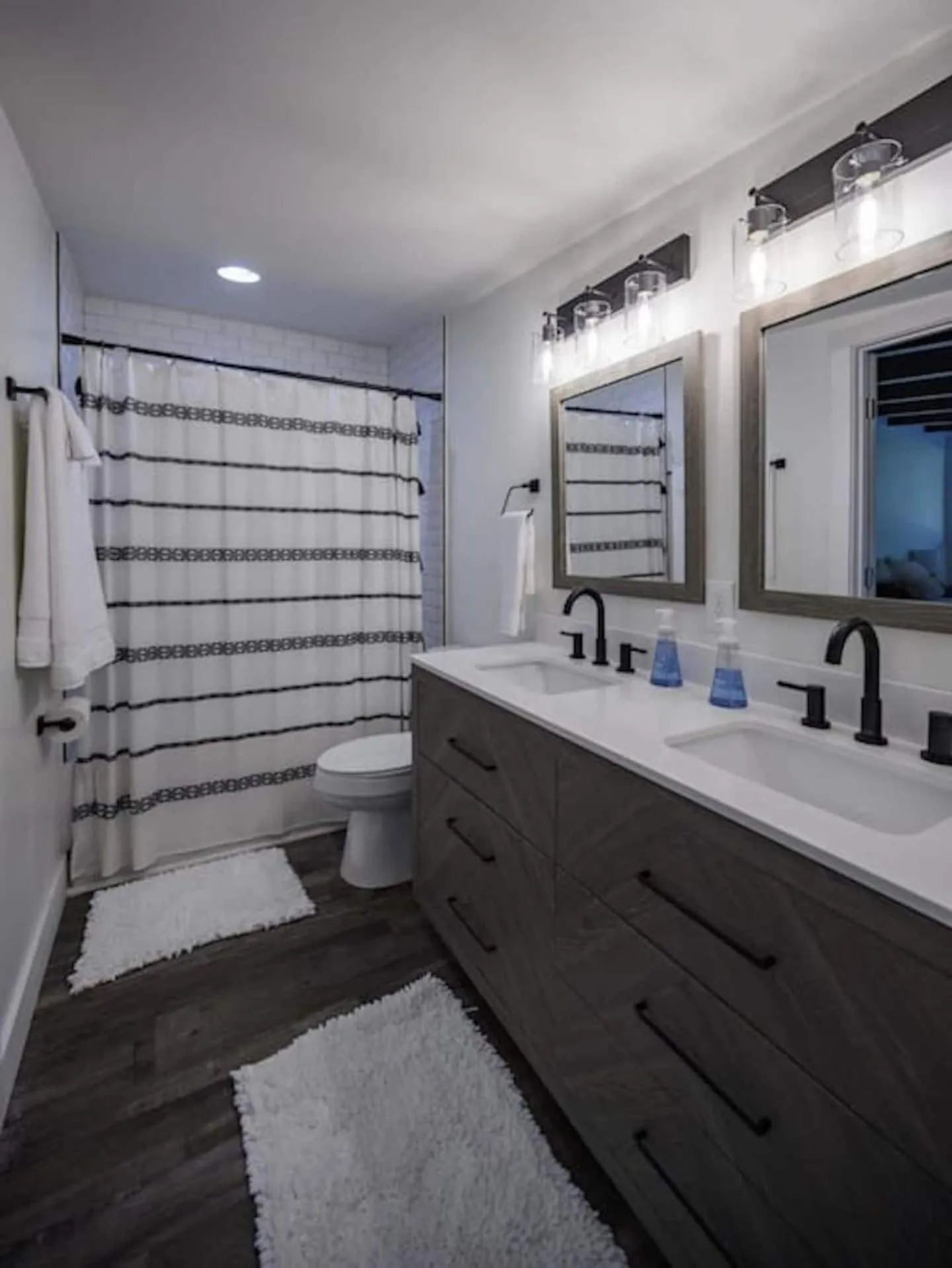 Gorgeous Renovated Home With Large & Private Lot