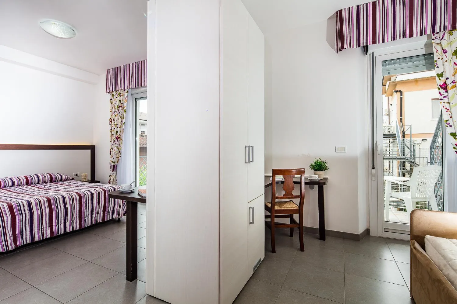 Photo of the whole room, Bed in Hotel Vienna