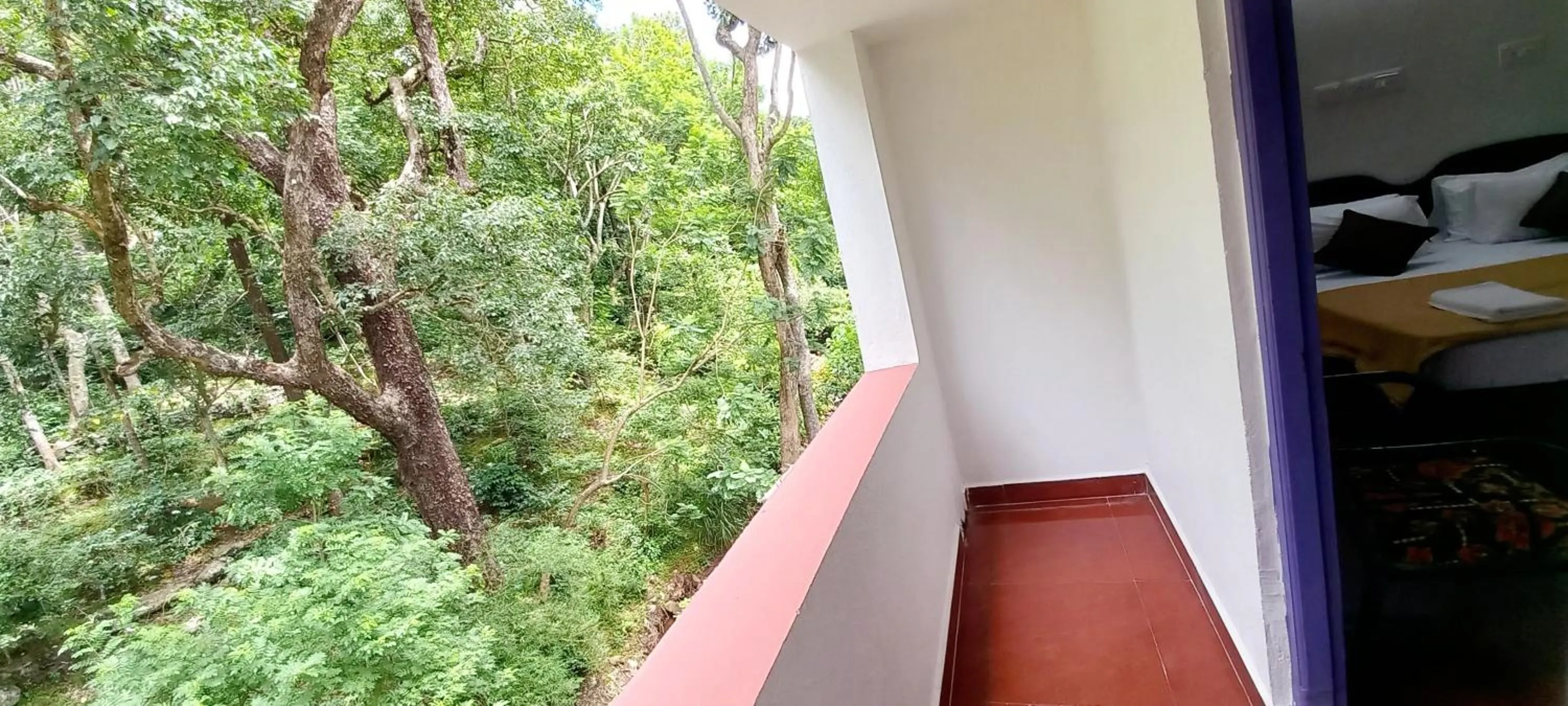 Balcony/Terrace in iSTAYS - Loop Road, Yercaud