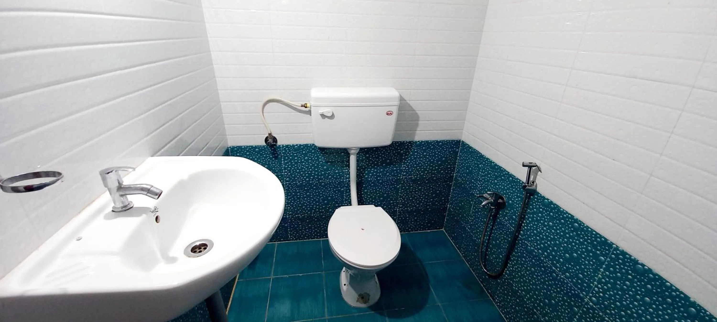 Bathroom in iSTAYS - Loop Road, Yercaud