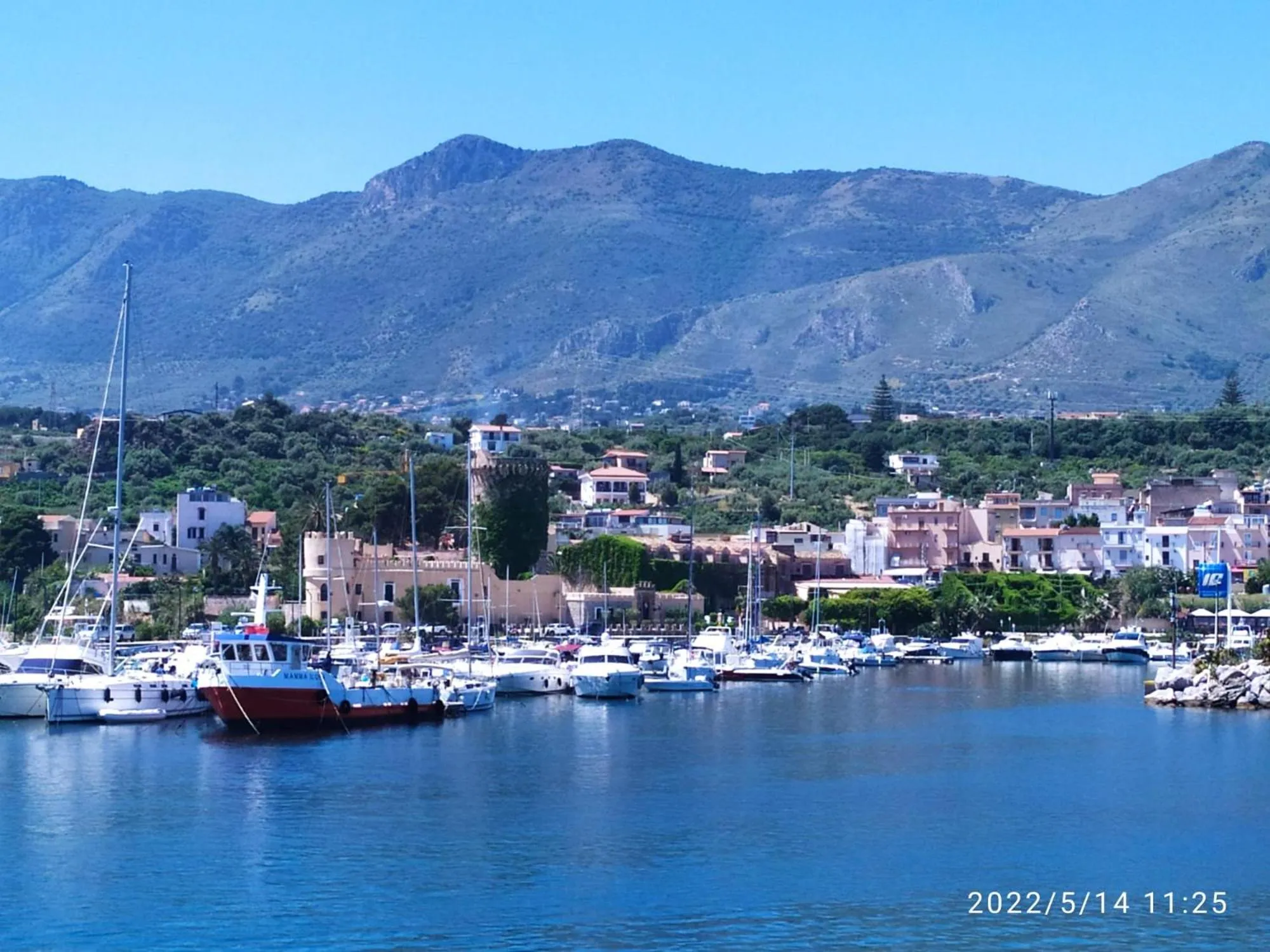 Natural landscape in AMUNI' Apartments