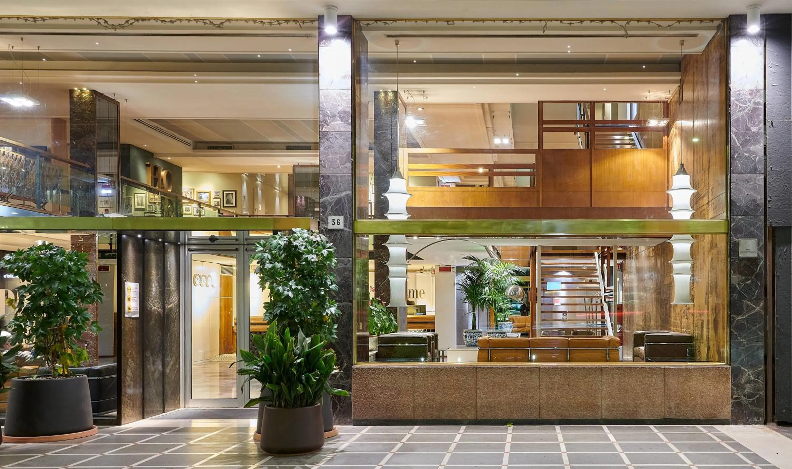 Facade/entrance in Hotel Plaza