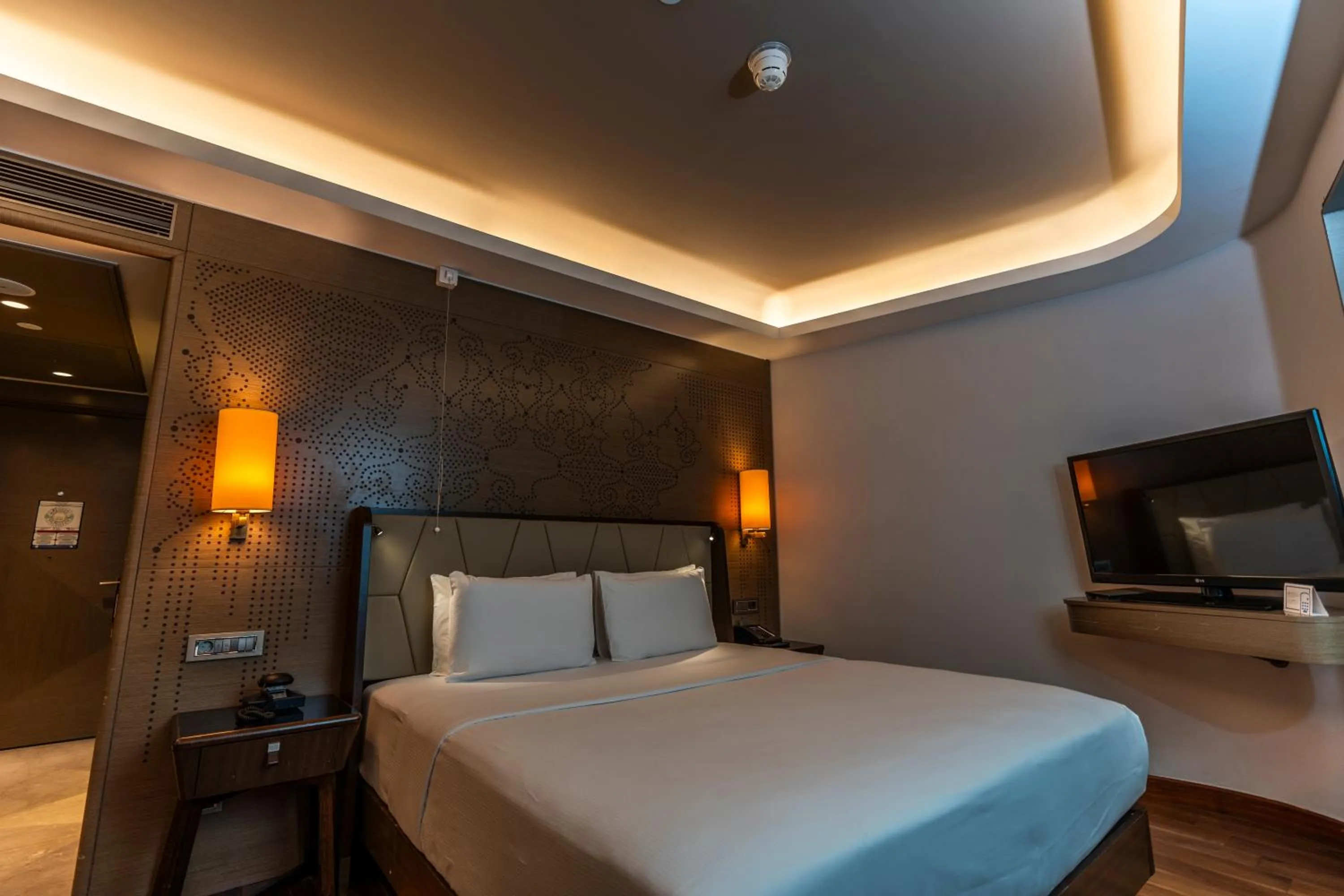 Bedroom, Bed in Hilton Istanbul Kozyatagi