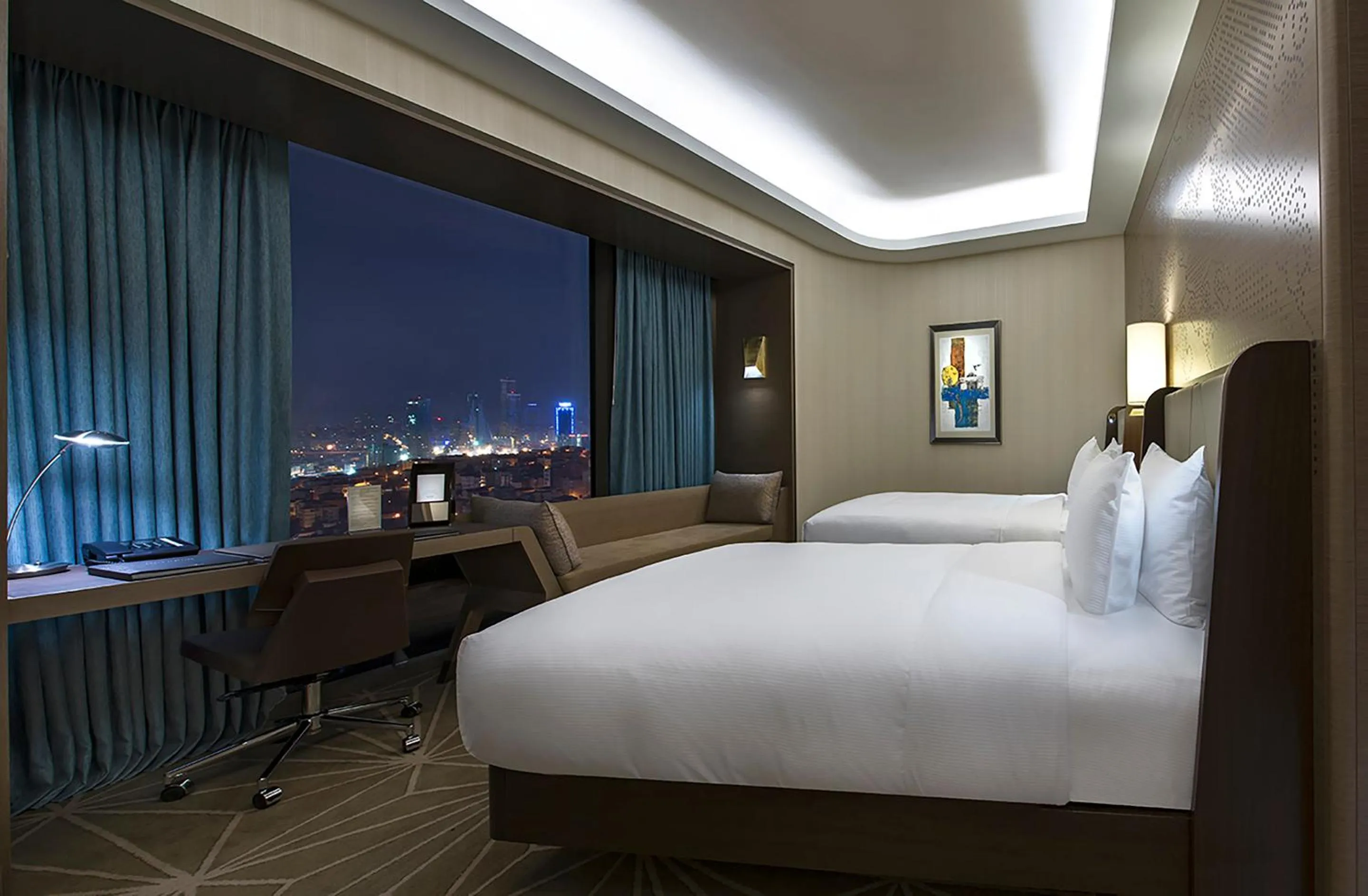 Bedroom, Bed in Hilton Istanbul Kozyatagi