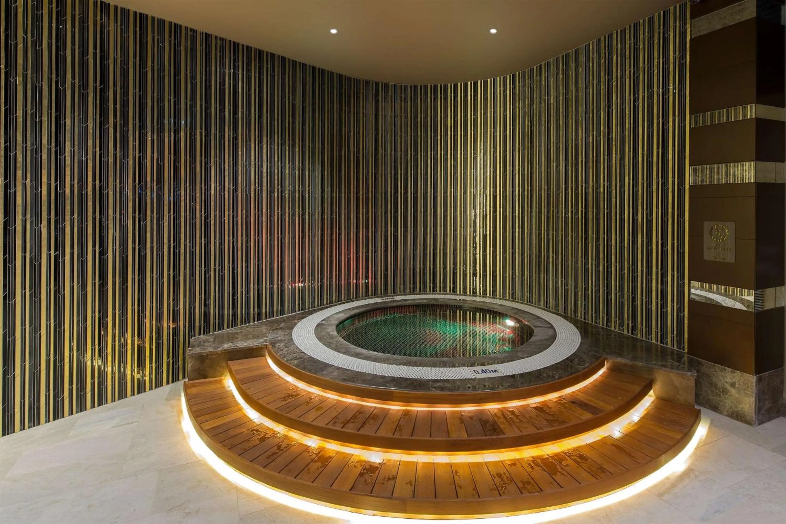 Pool view in Hilton Istanbul Kozyatagi