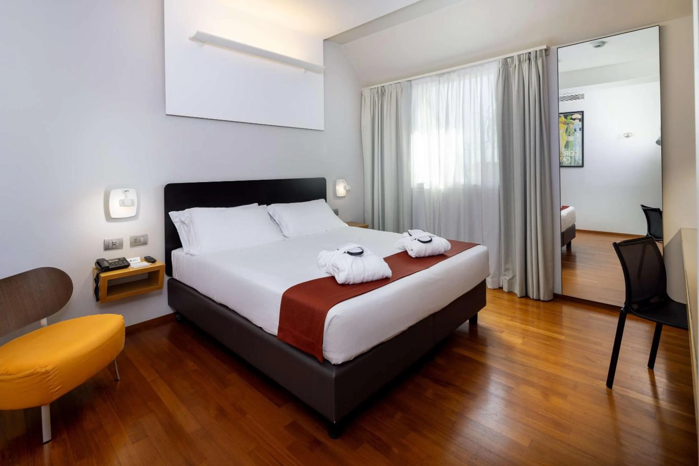 Bedroom, Bed in Best Western Hotel Major