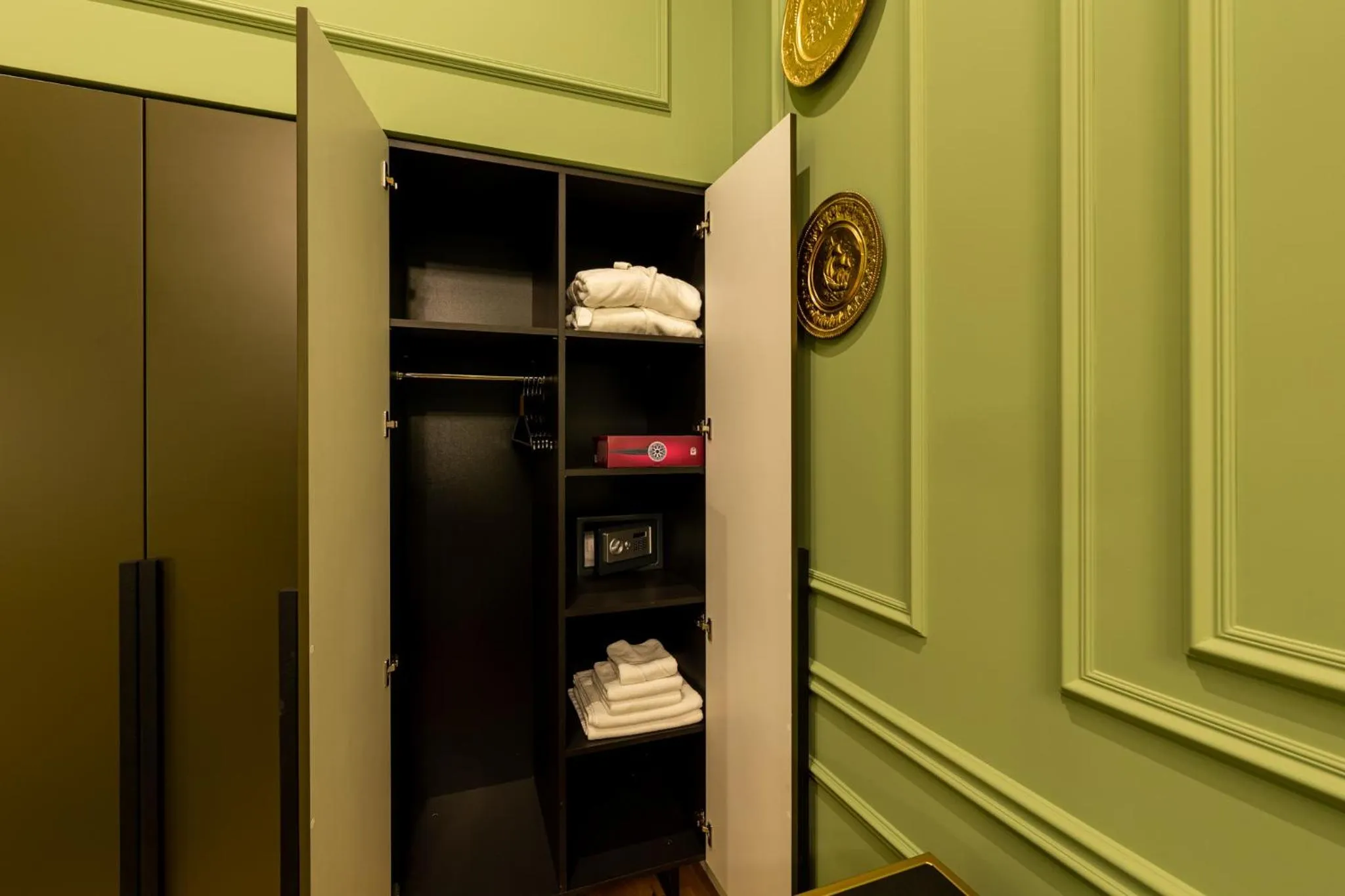 safe in Boutique Hotel Cocosul de Aur