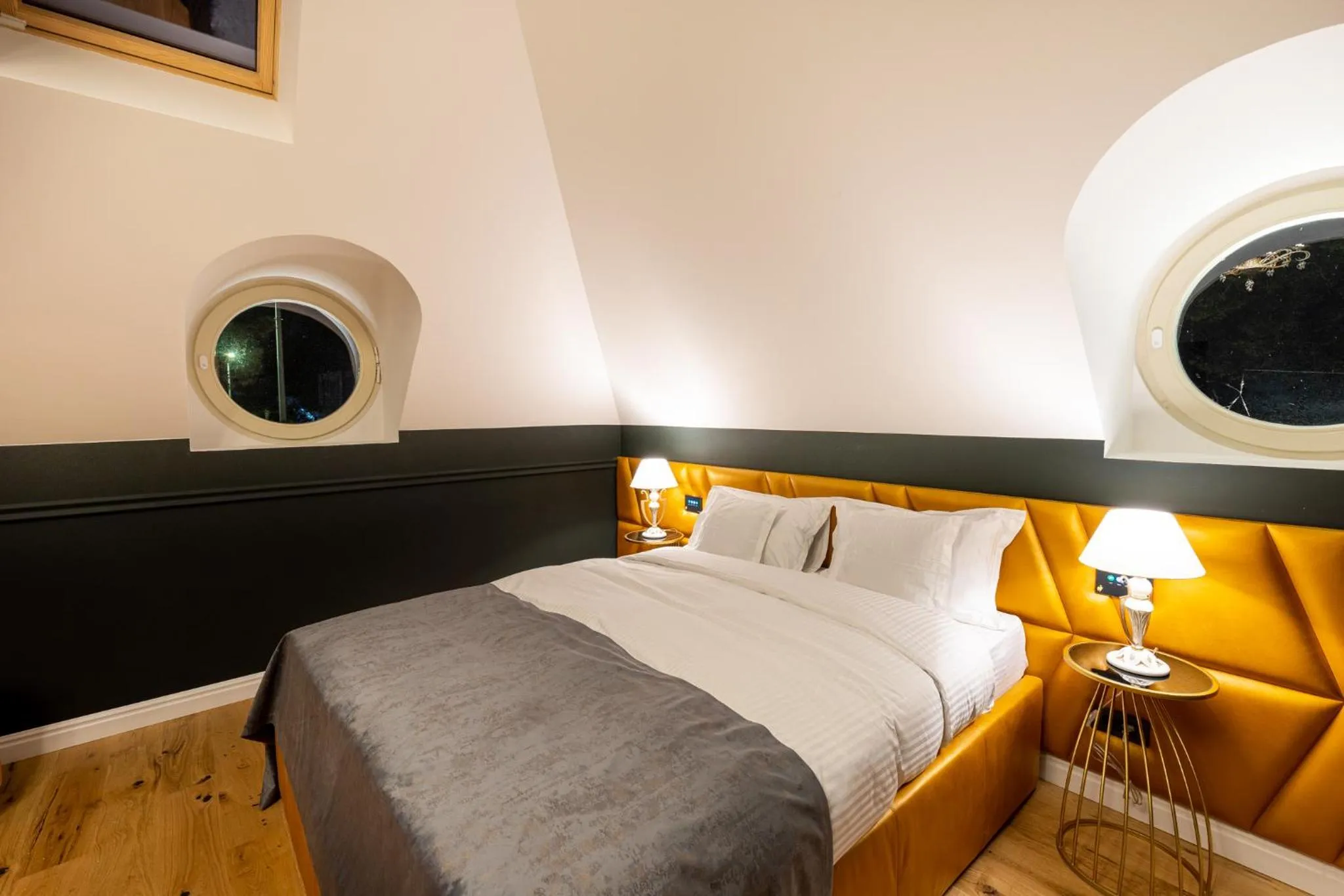 Bed in Boutique Hotel Cocosul de Aur