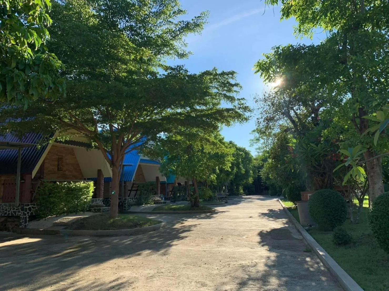 Property building in Pijittra Resort