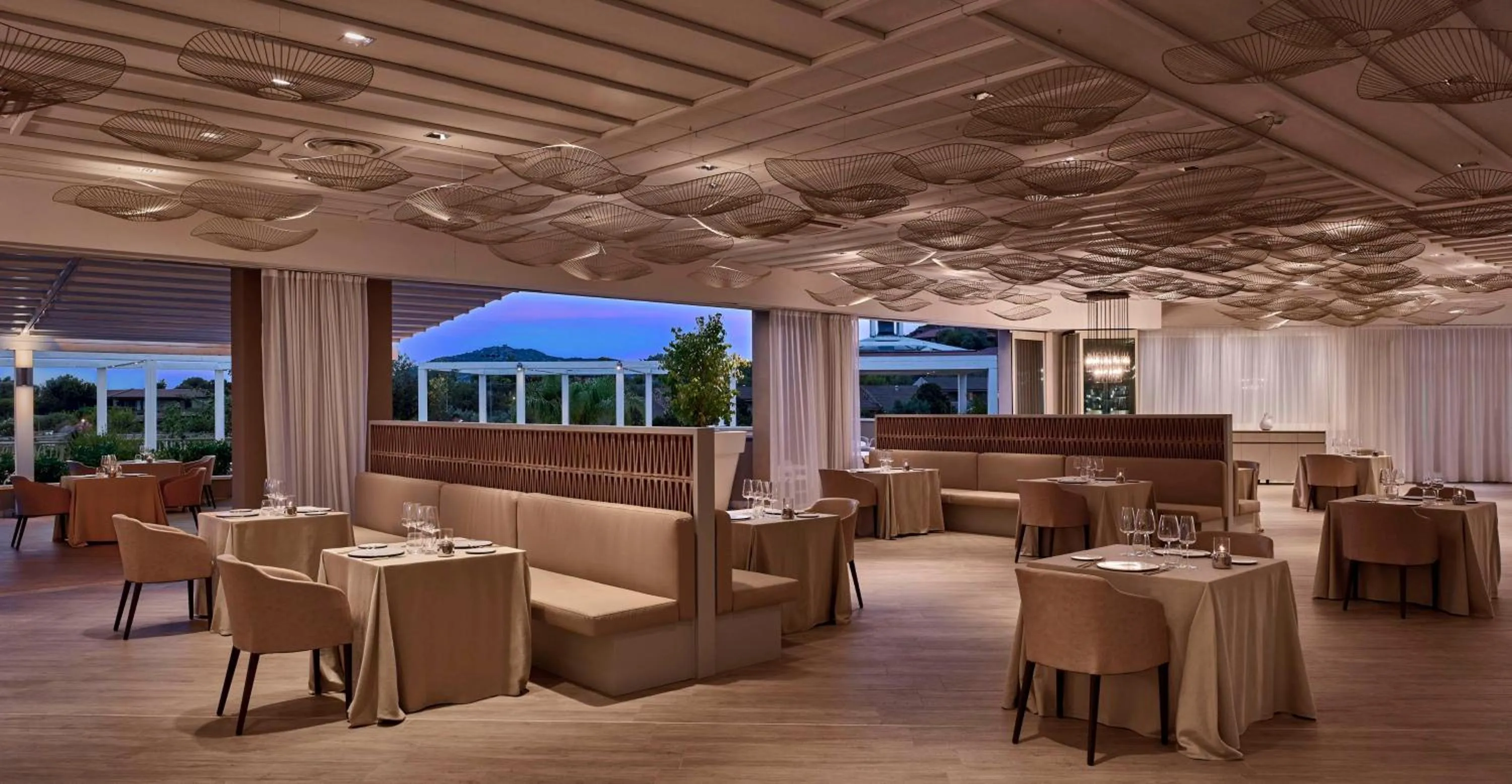 Restaurant/places to eat in Baia Di Chia Resort Sardinia, Curio Collection By Hilton