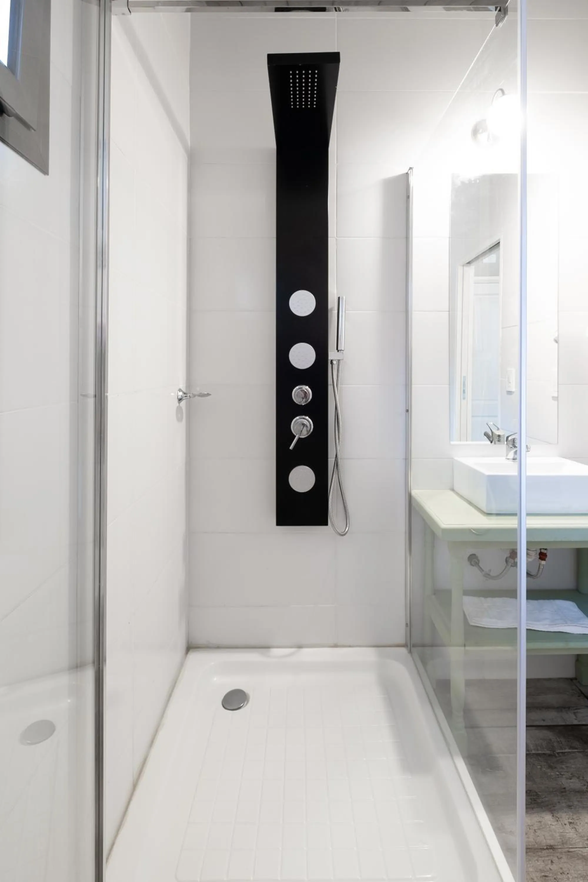 Shower in Atelier Hotel de Charme