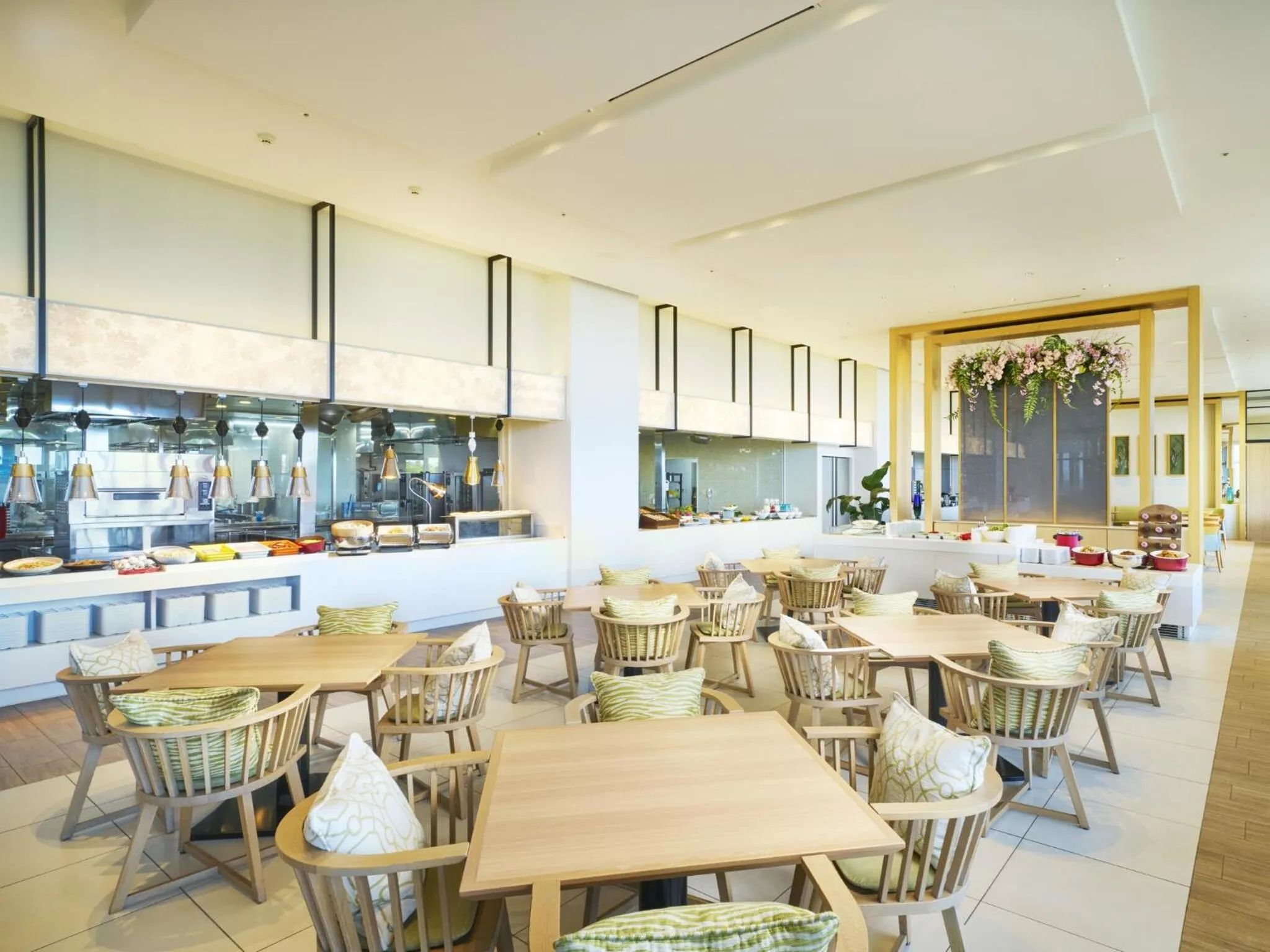 Restaurant/places to eat in The Orion Hotel Motobu Resort & Spa