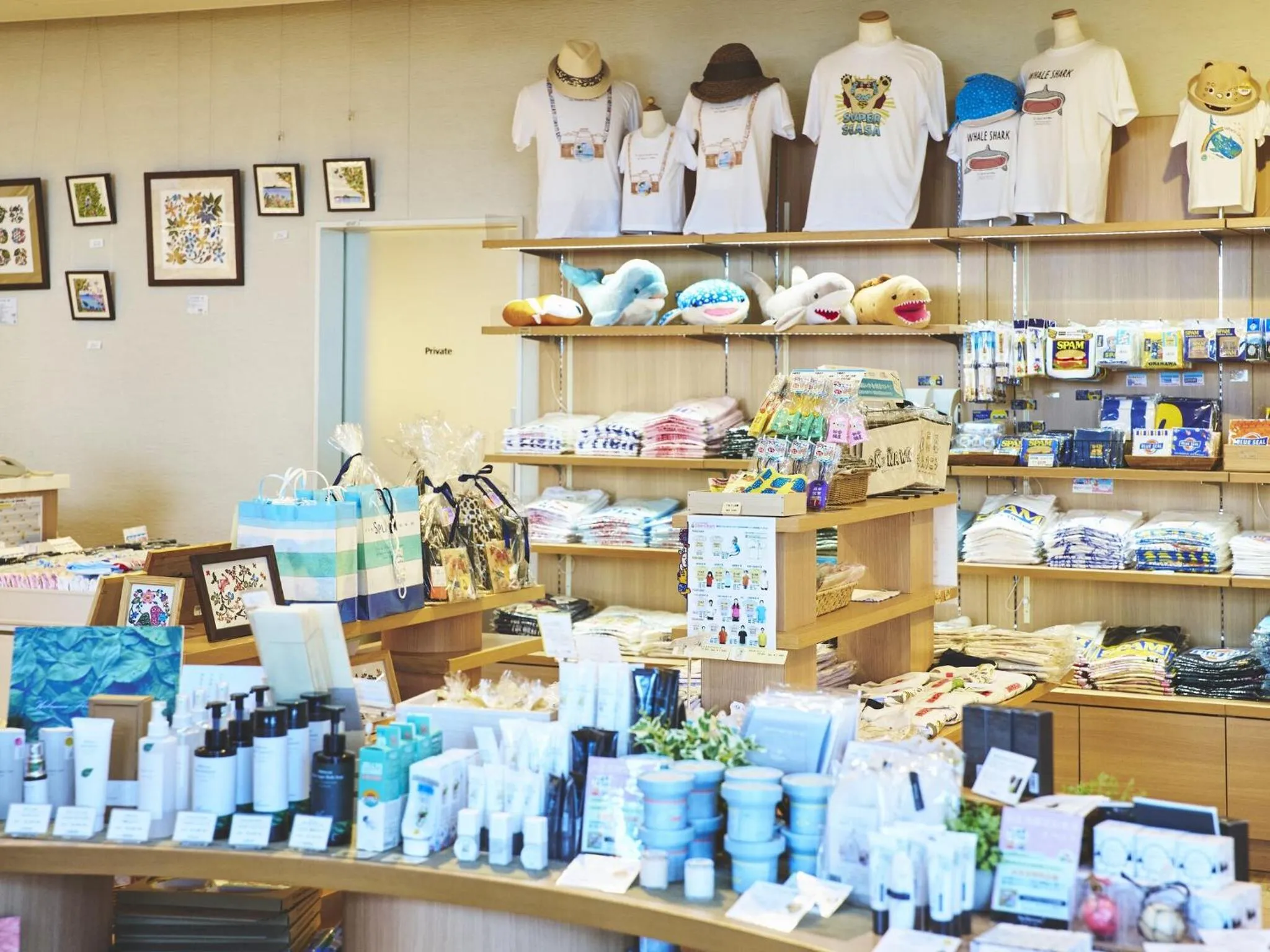 Shopping Area in The Orion Hotel Motobu Resort & Spa