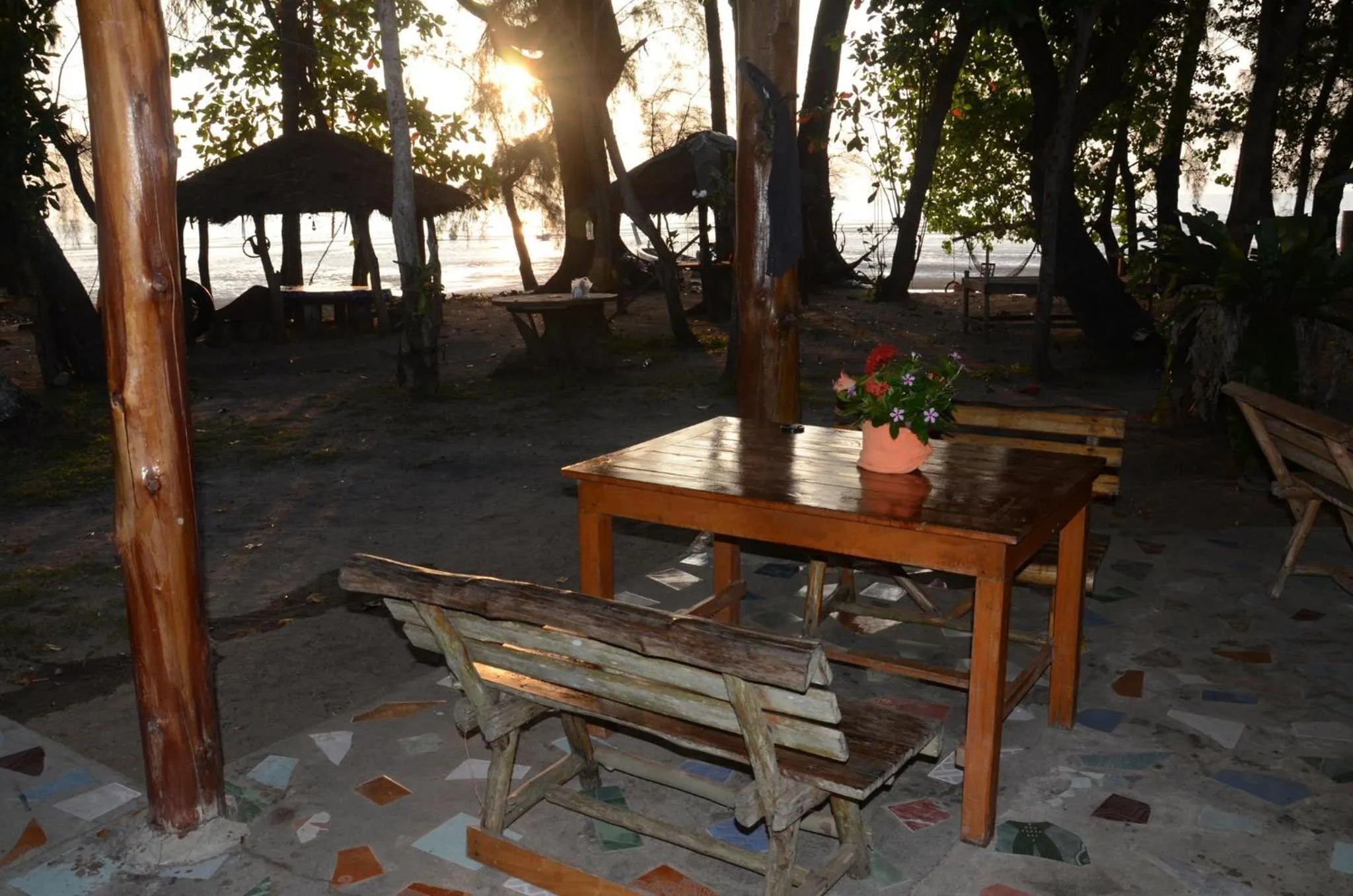 Restaurant/places to eat in Racha Sunset Resort