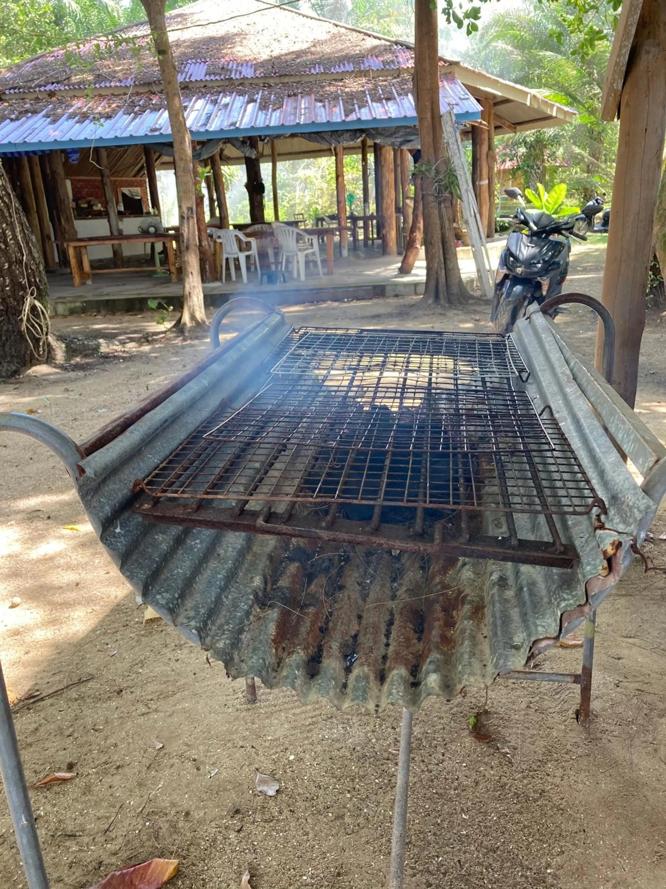 BBQ facilities in Racha Sunset Resort