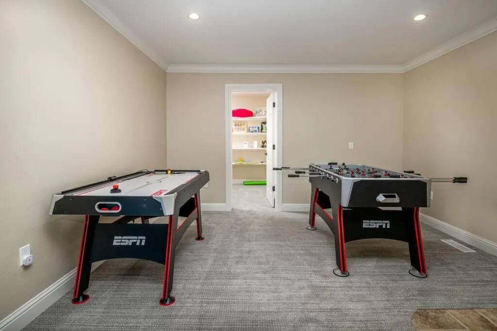 Activities in New Luxury 5BR Cabin in Pine Mountain Lake! 1 Minute to Beach! Massage Chair! Close to Yosemite! Perfect for Retreats and Escapes All Seasons!