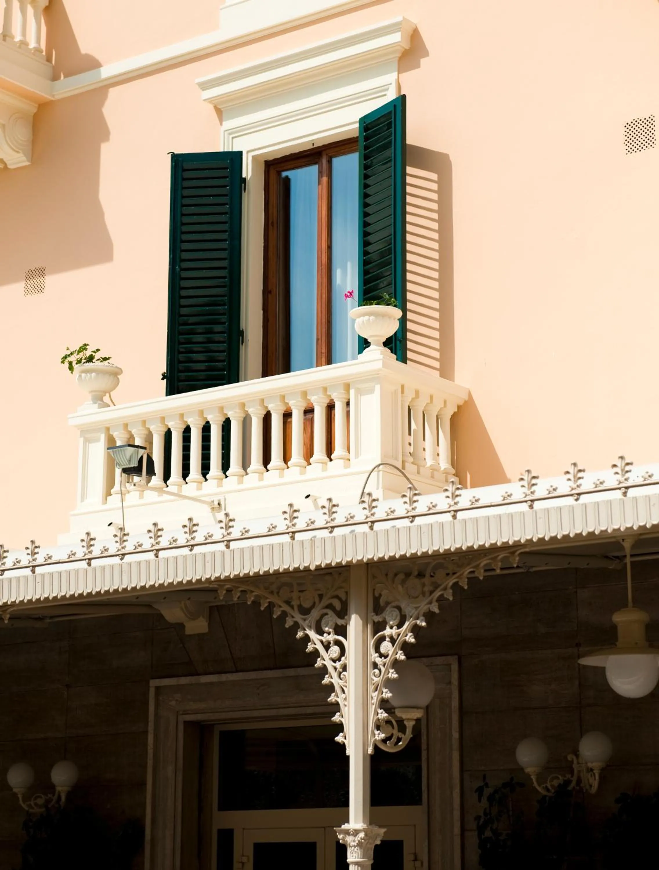 Property building in Hotel Parma e Oriente Wellness & Spa