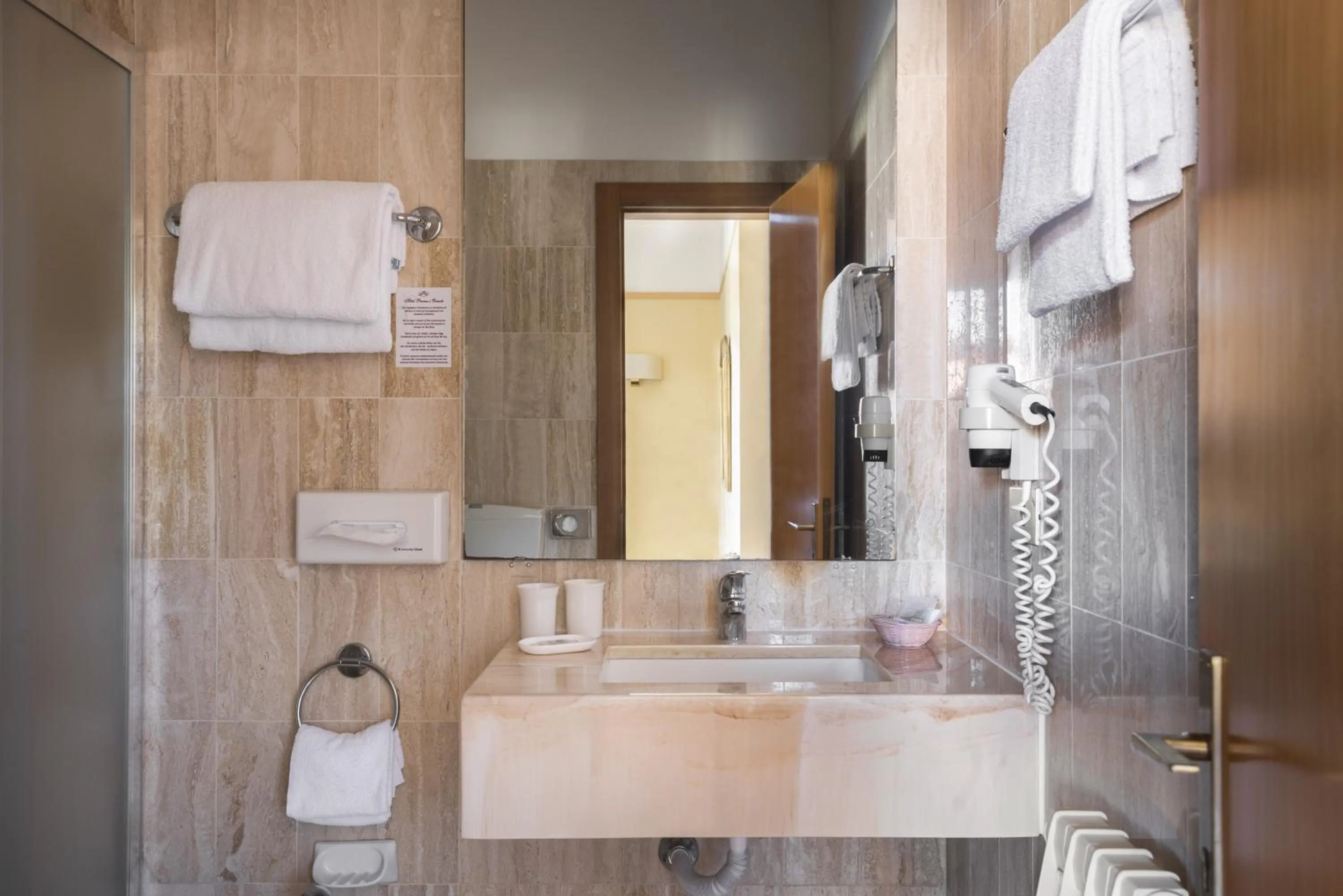 Bathroom in Hotel Parma e Oriente Wellness & Spa
