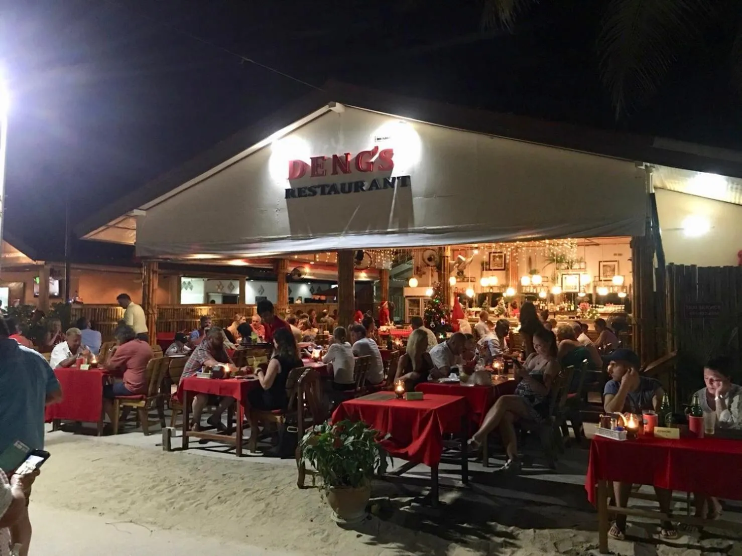 Restaurant/places to eat in Deng's kamala beach Guesthouse