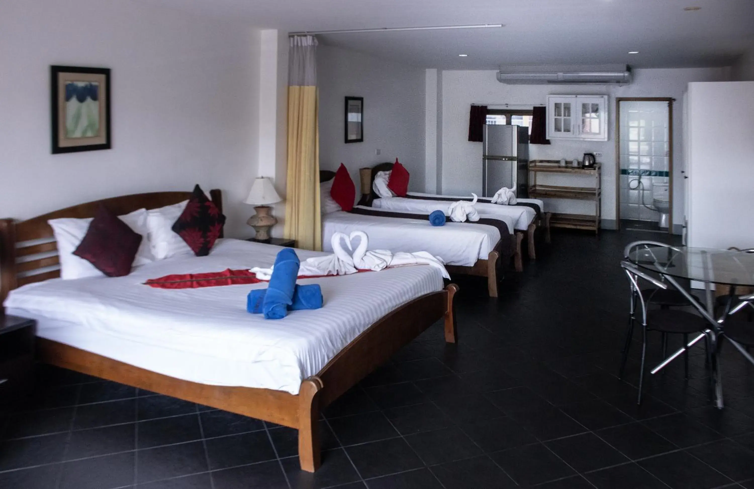 Family Room in Deng's kamala beach Guesthouse Family Room in Deng's kamala beach Guesthouse