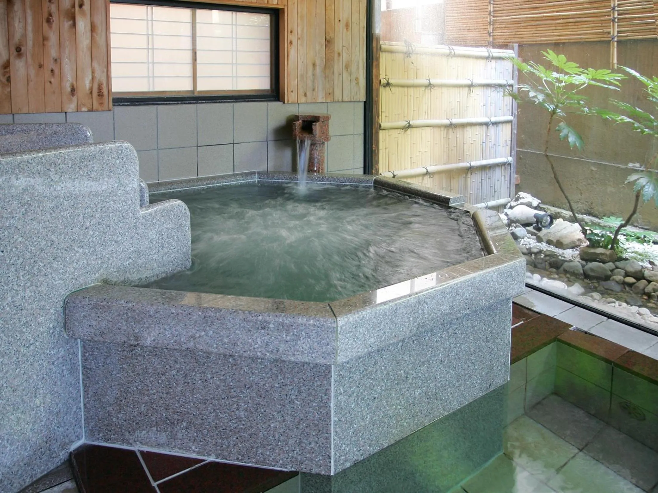 Public Bath in Hotel Keisui