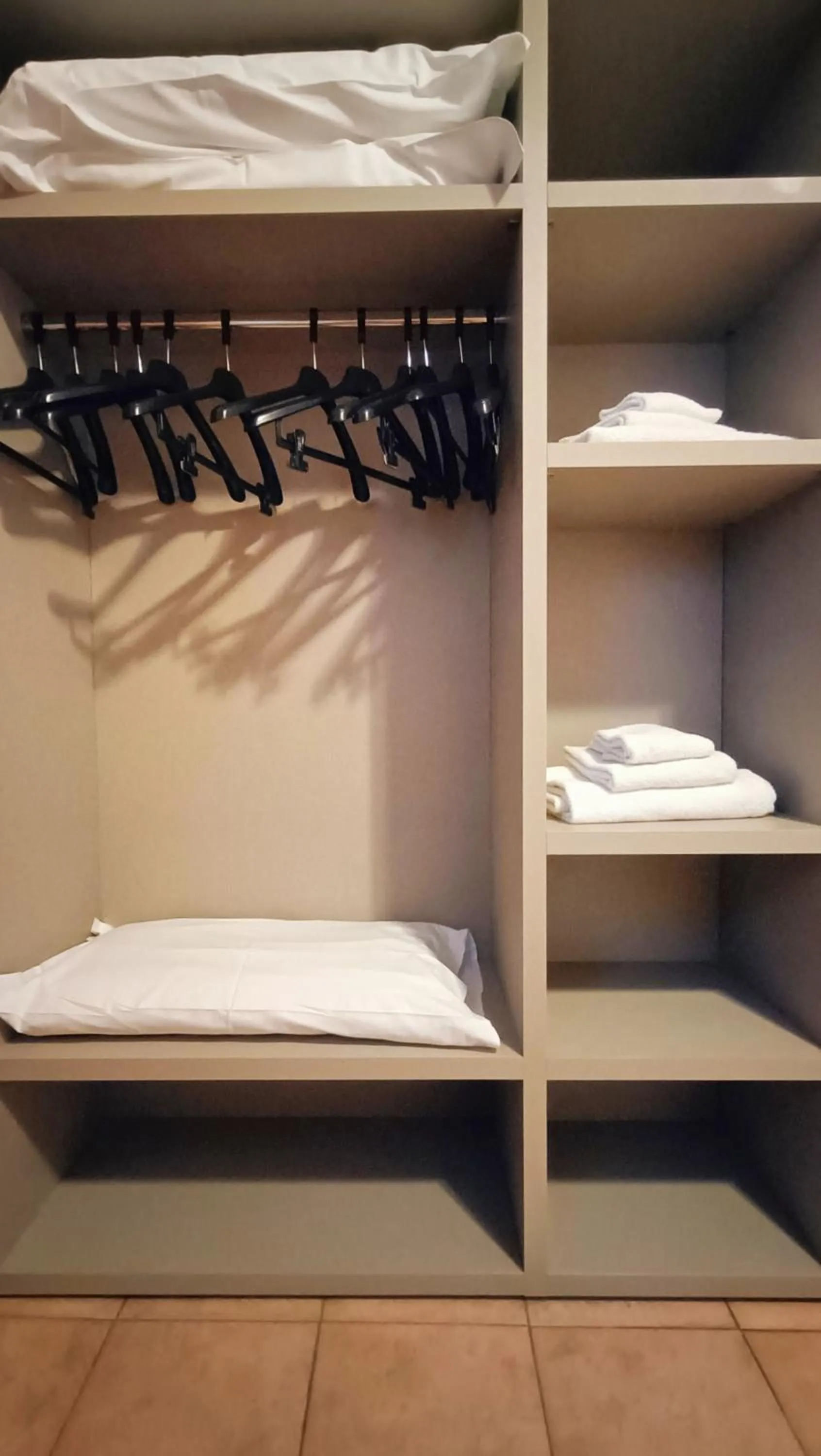 wardrobe in Valmarina