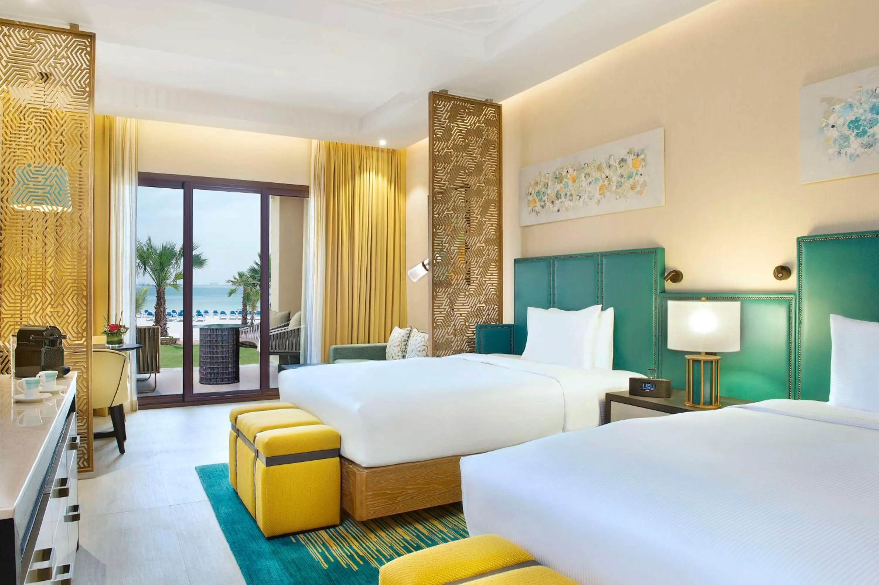 Living room, Bed in DoubleTree by Hilton Resort & Spa Marjan Island