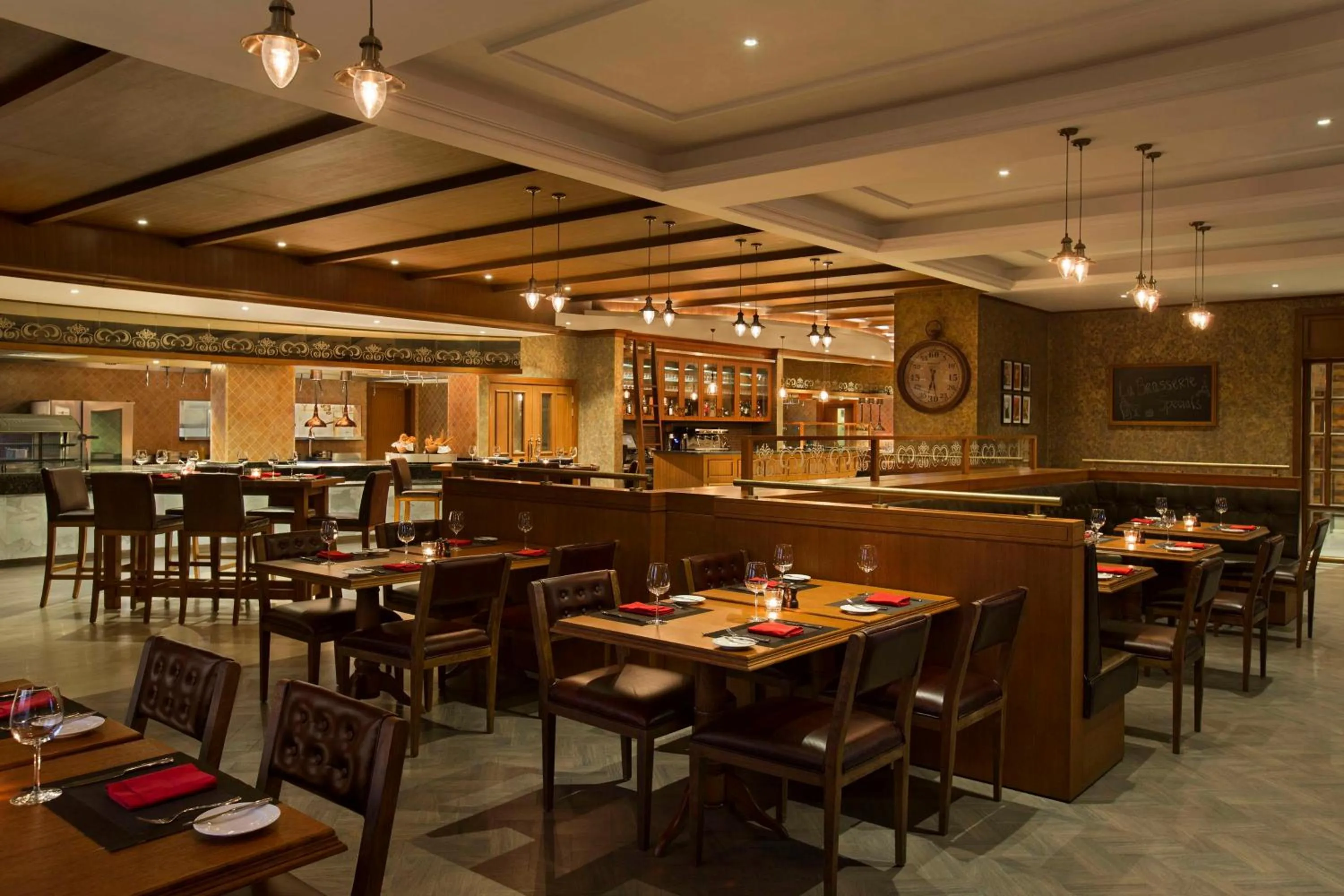 Restaurant/places to eat in DoubleTree by Hilton Resort & Spa Marjan Island