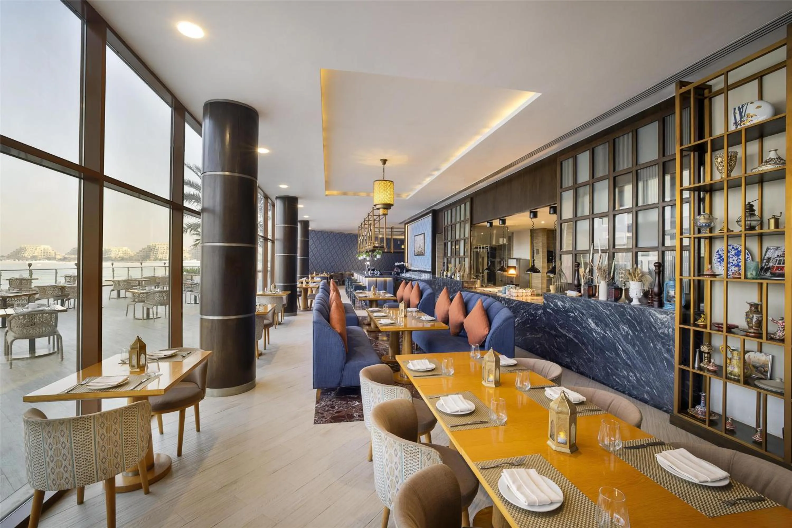 Restaurant/places to eat in DoubleTree by Hilton Resort & Spa Marjan Island