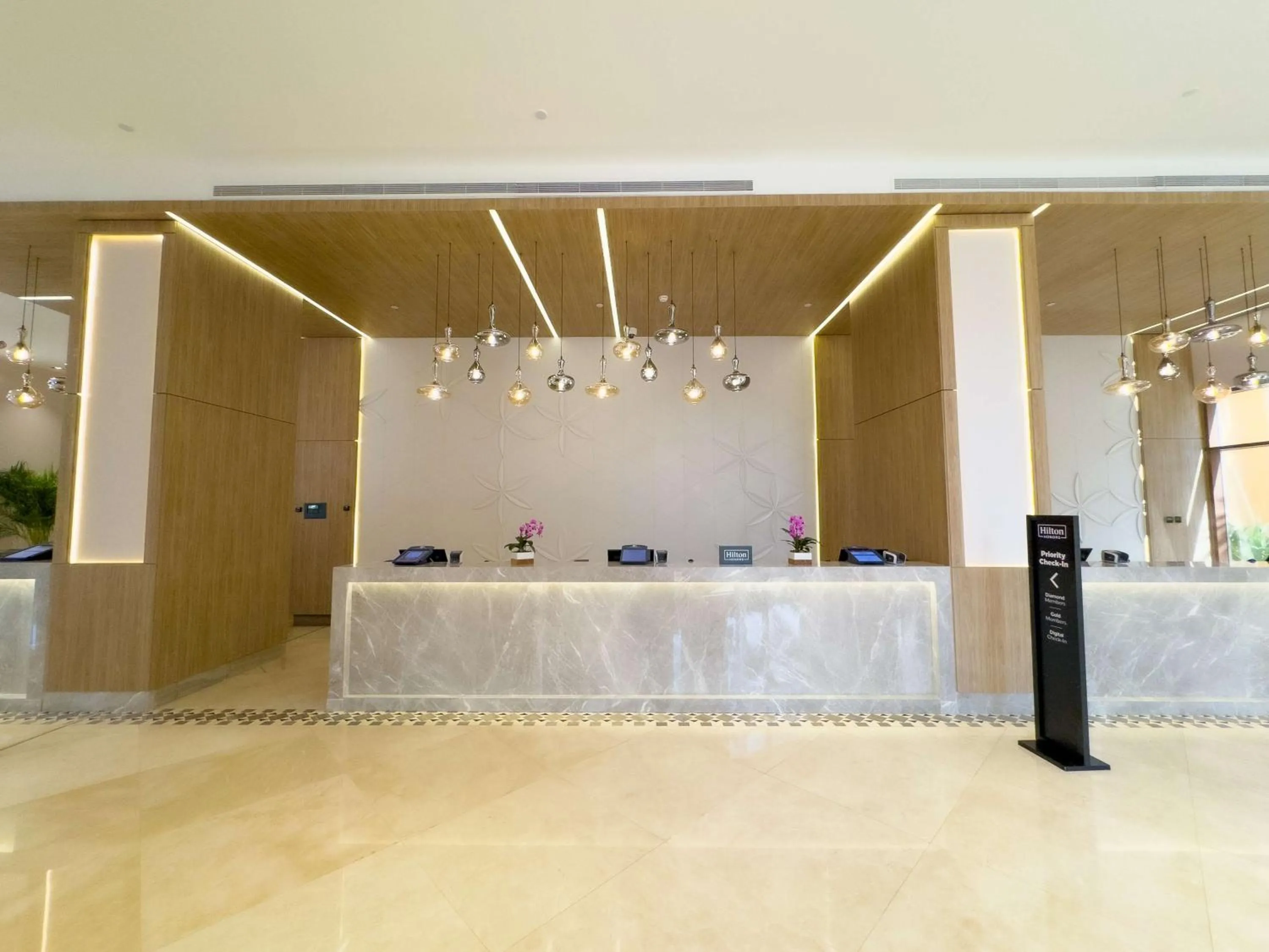 Lobby or reception in DoubleTree by Hilton Resort & Spa Marjan Island