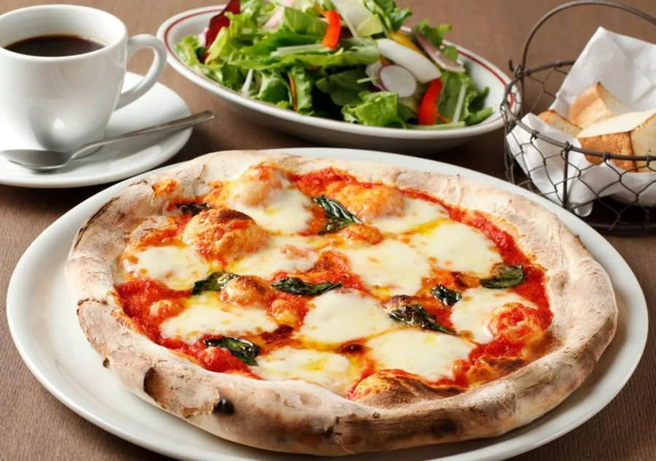 Restaurant/places to eat in APA Hotel Haneda Anamori Inari Ekimae