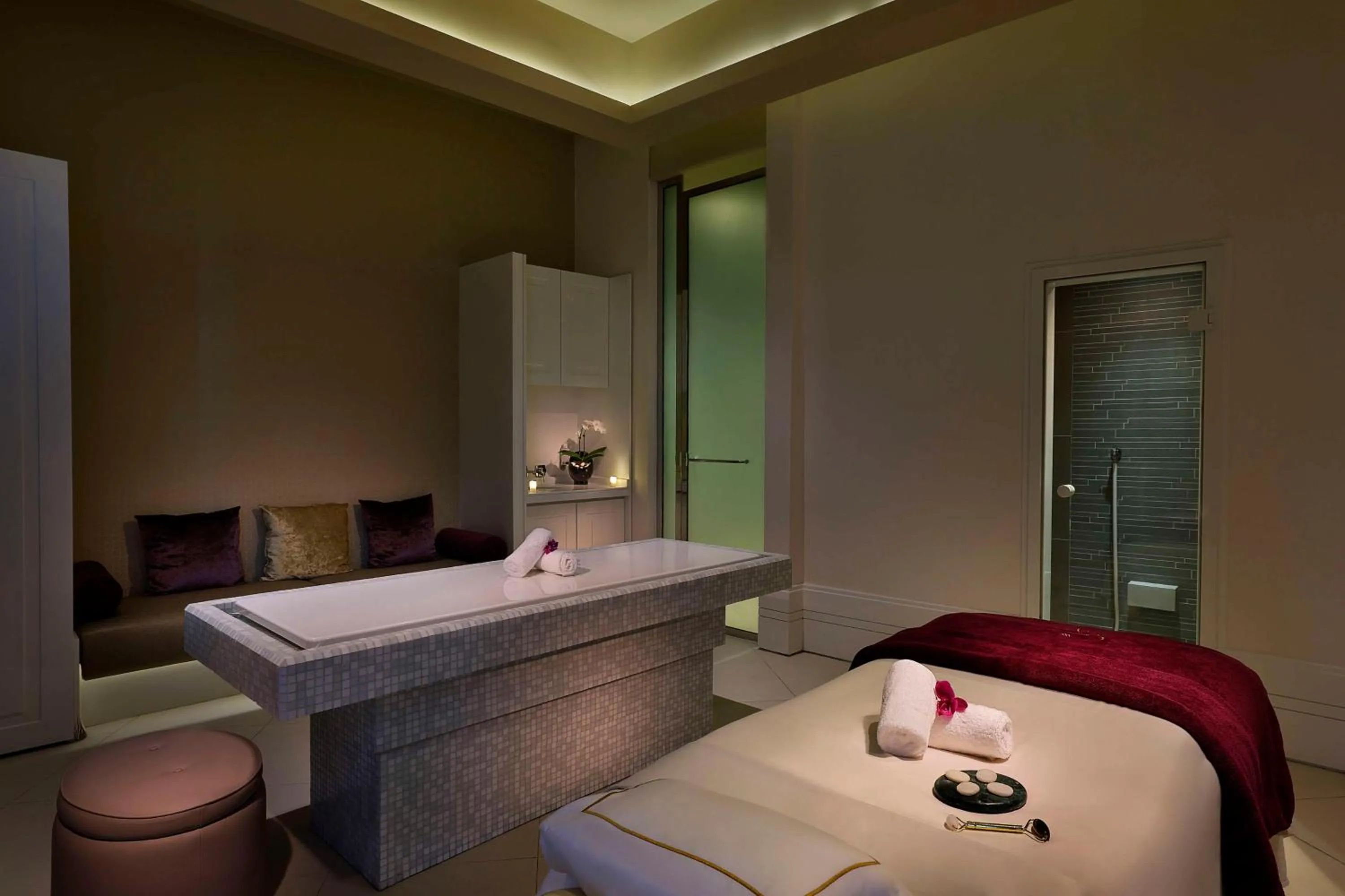 Sports, Bed in Waldorf Astoria Dubai Palm Jumeirah